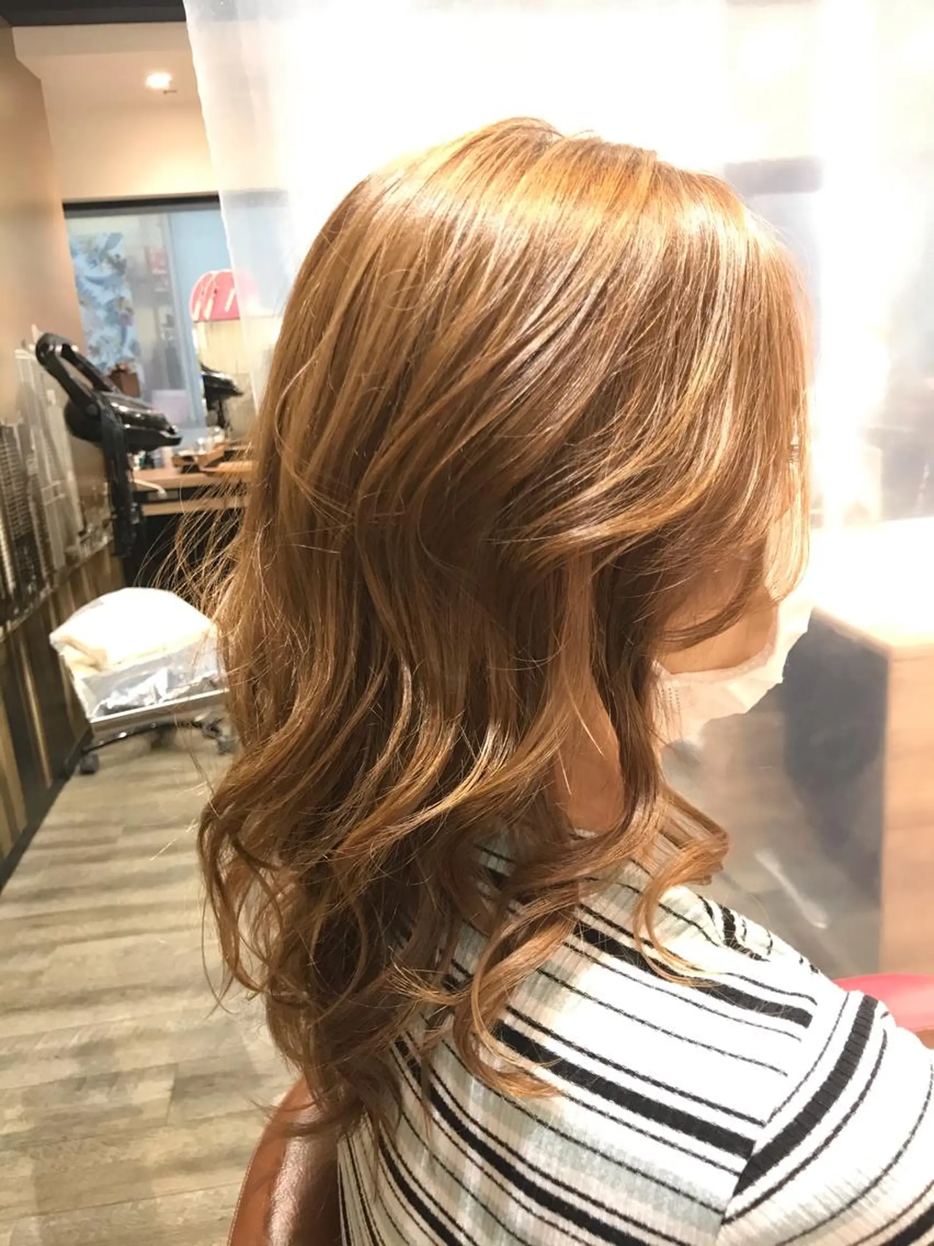 セミロング レイヤーカット 12月限定クーポン 💕大量更新ブリーチのヘアスタイル