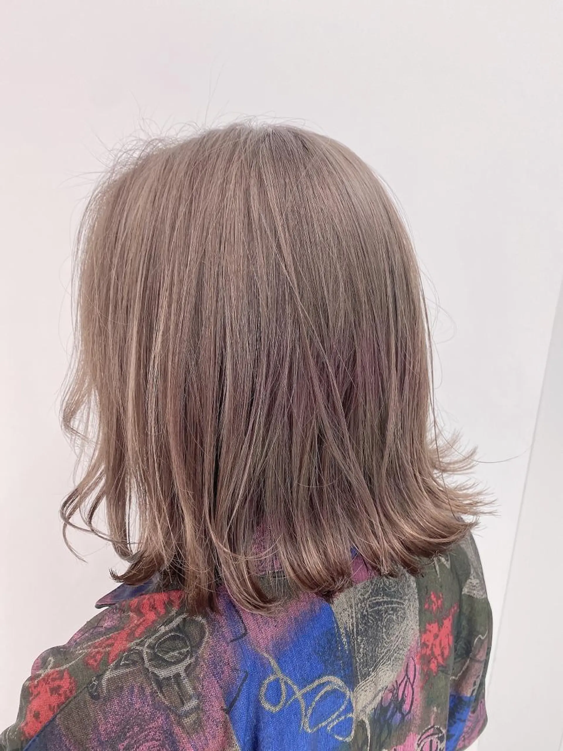 ミディアム カラー ヘアアレンジ カット ヘアカラー トリートメント 💕STANCE 満足仕上げヒロキのヘアスタイル