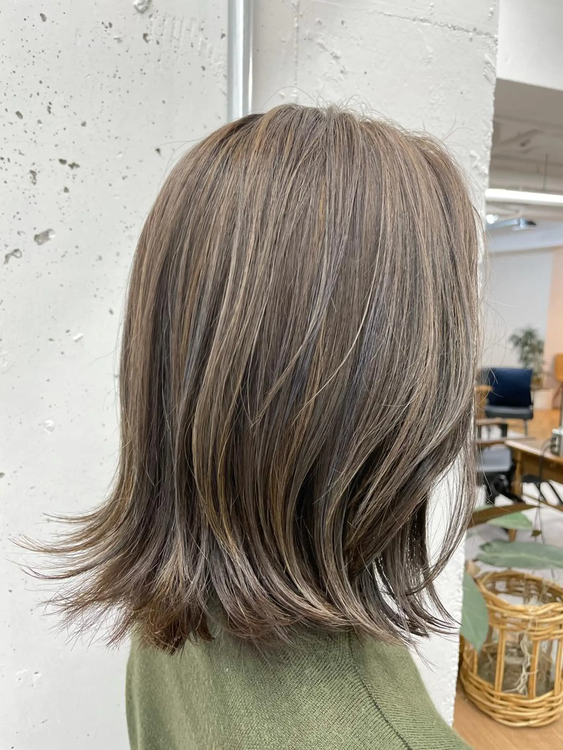 ミディアム カラー PANOLA所属・加藤 理沙のヘアスタイル