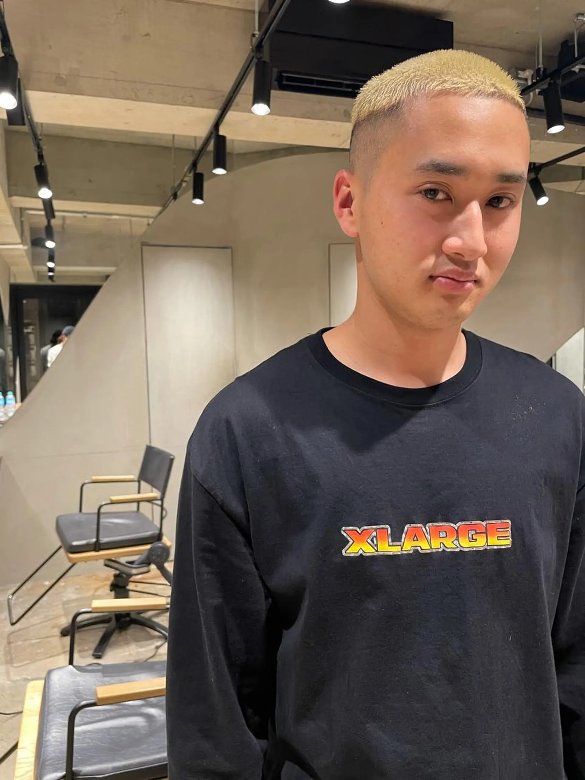 メンズ フェードカット メンズハイトーン 刈り上げ 🌈圧倒的デザイン パーマ　関和希のヘアスタイル