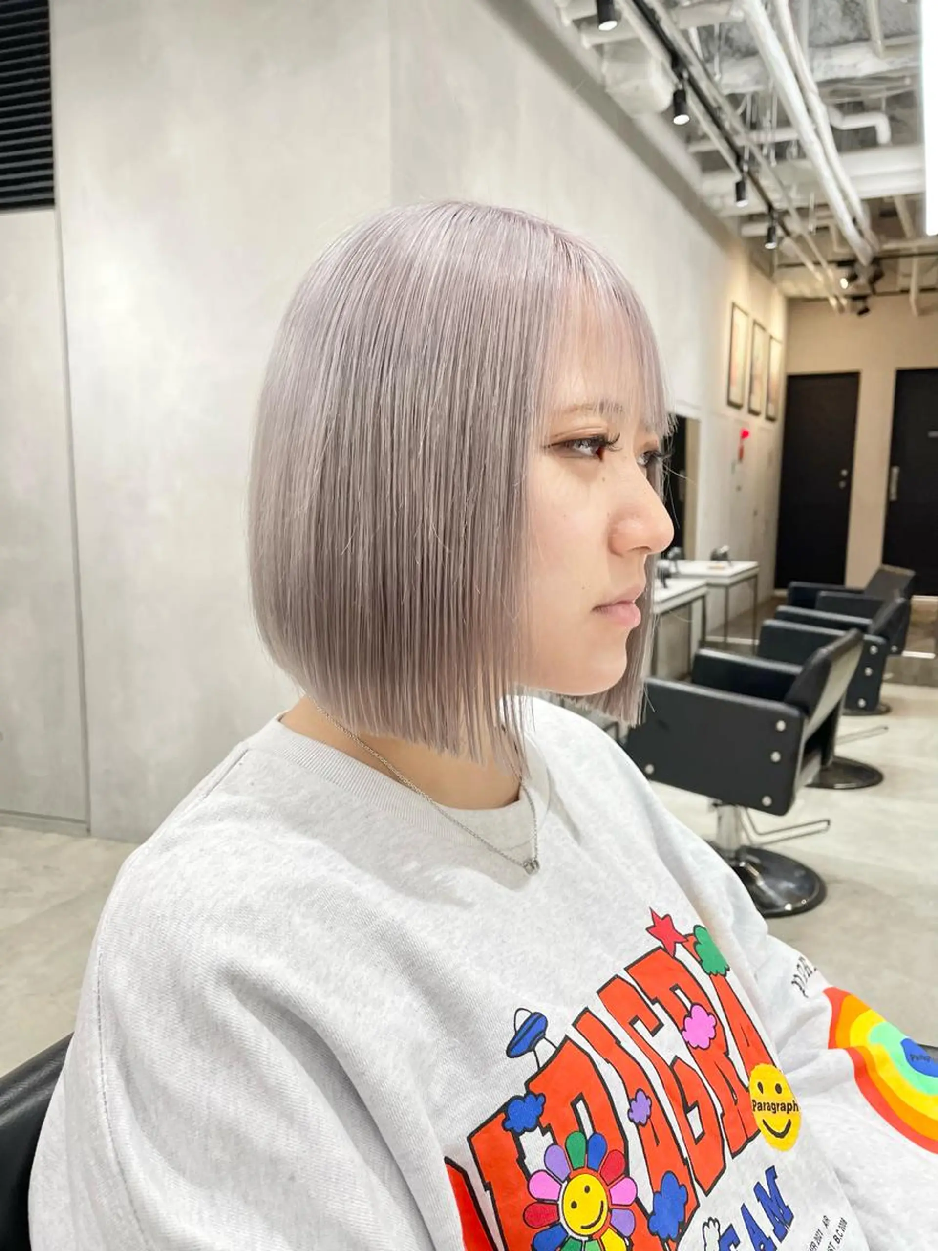 ショート カラー シルバー ホワイトシルバー ヘアカラー トリートメント ヘアセット meme原宿所属・ブロンド・ハイトーン ／遠藤将太のヘアスタイル