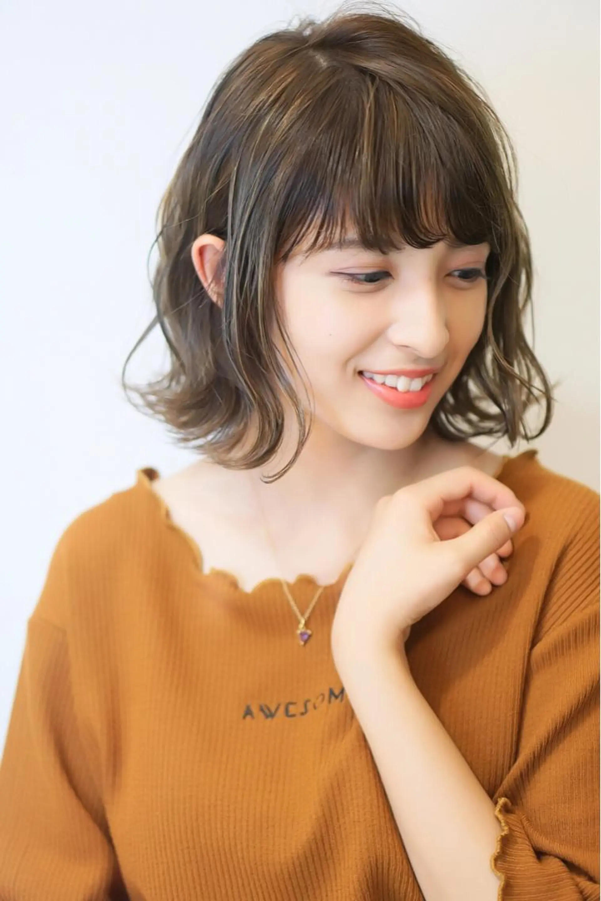 ショート カラー ハイライトカラー ボブ ハイライト 外ハネヘア ディレクター ノナカのヘアスタイル