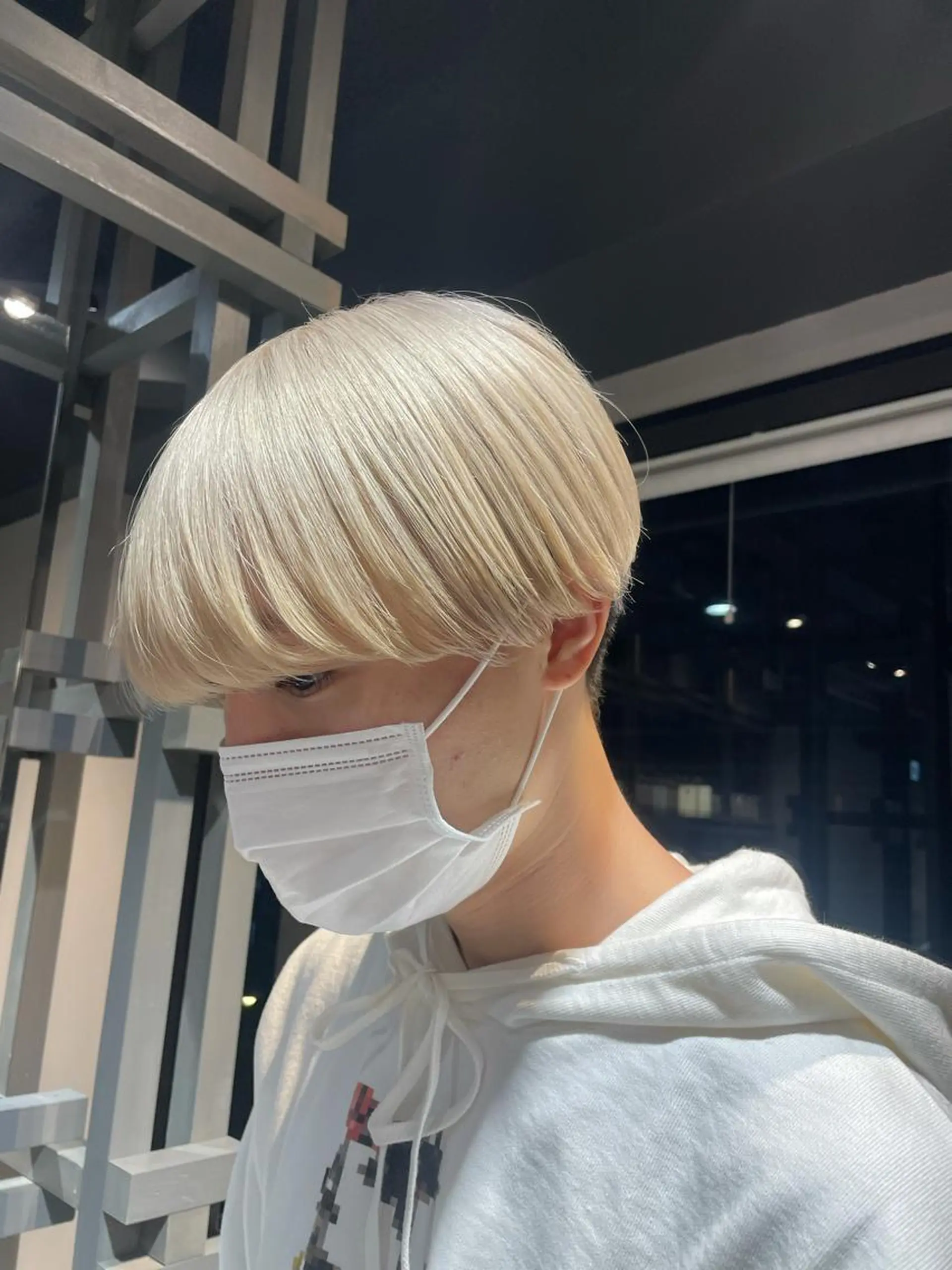 ショート カラー ブリーチ ケアブリーチ ハイトーンカラー ヘアカラー ブリーチ👩‍🦳/ ‪✂︎MANAMIのヘアスタイル