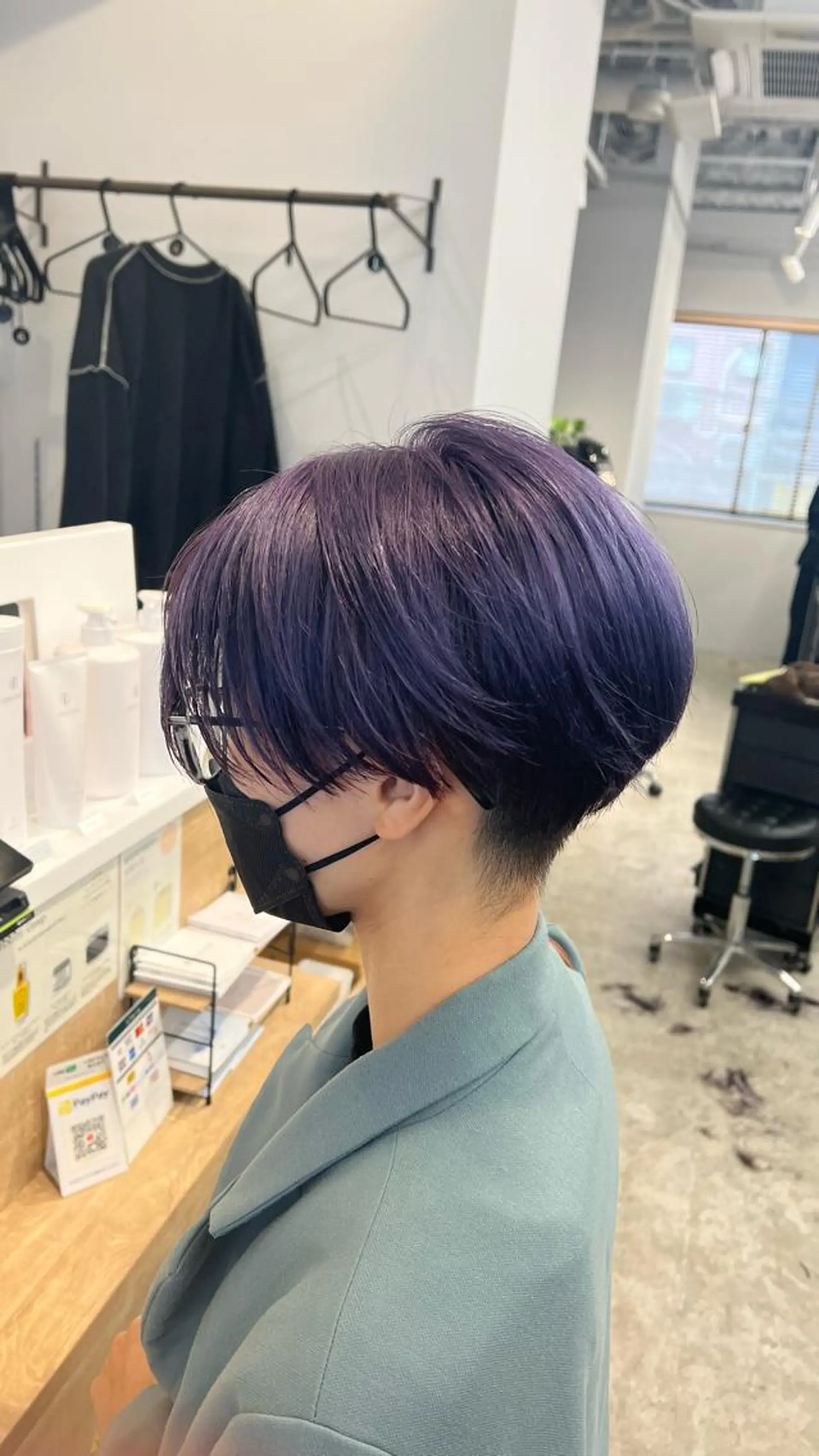 ショート レイヤー/デザイン カラー岡本智樹のヘアスタイル