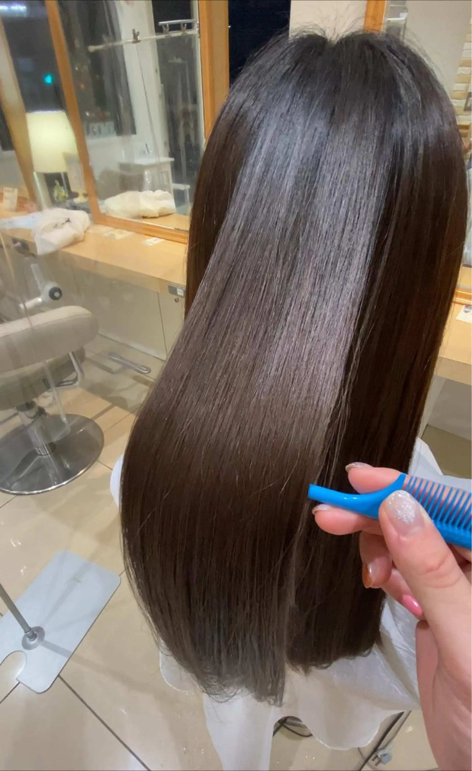 ロング 髪質改善 縮毛矯正 30代からの大人 ショートのヘアスタイル