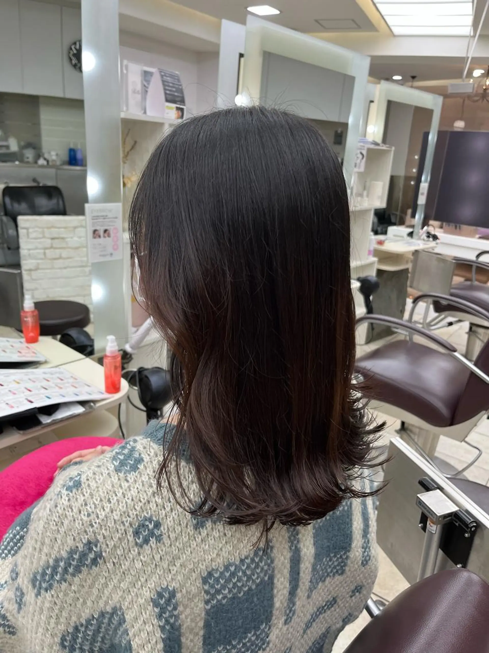 セミロング MITSUKI🤍 モテ髪×韓国レイヤーのヘアスタイル