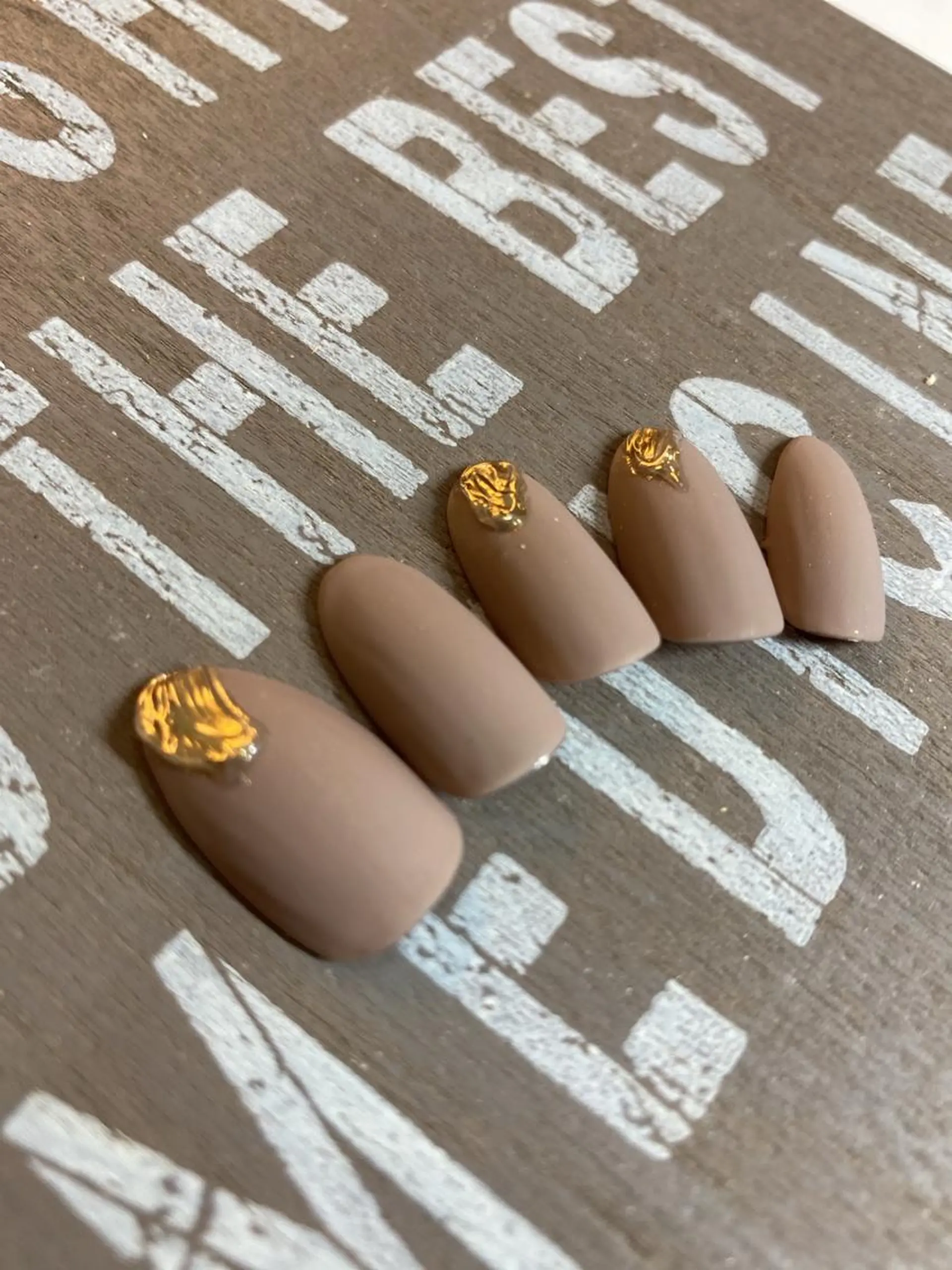 ネイル ハンドネイル nailsalon ViViのネイルデザイン
