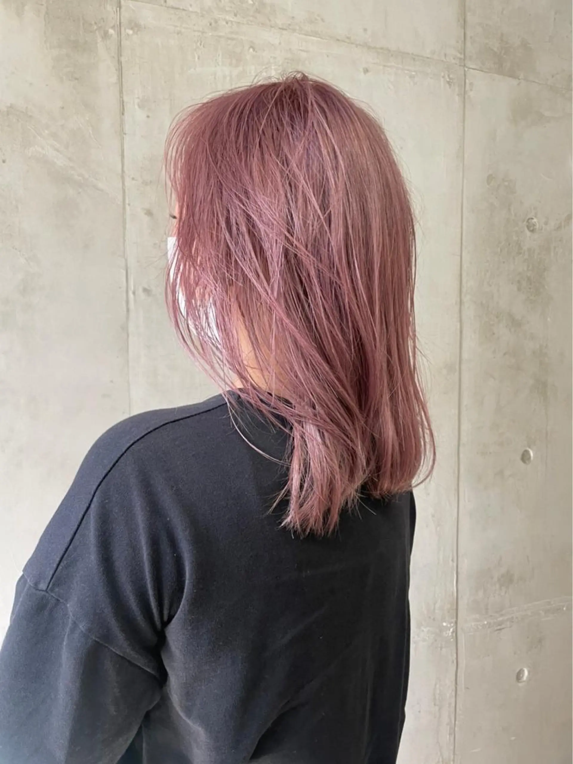 カラー ベージュカラー ブリーチ ピンクカラー ピンクベージュ SALT WATER  恵比寿所属・SALTWATER AYARIのヘアスタイル