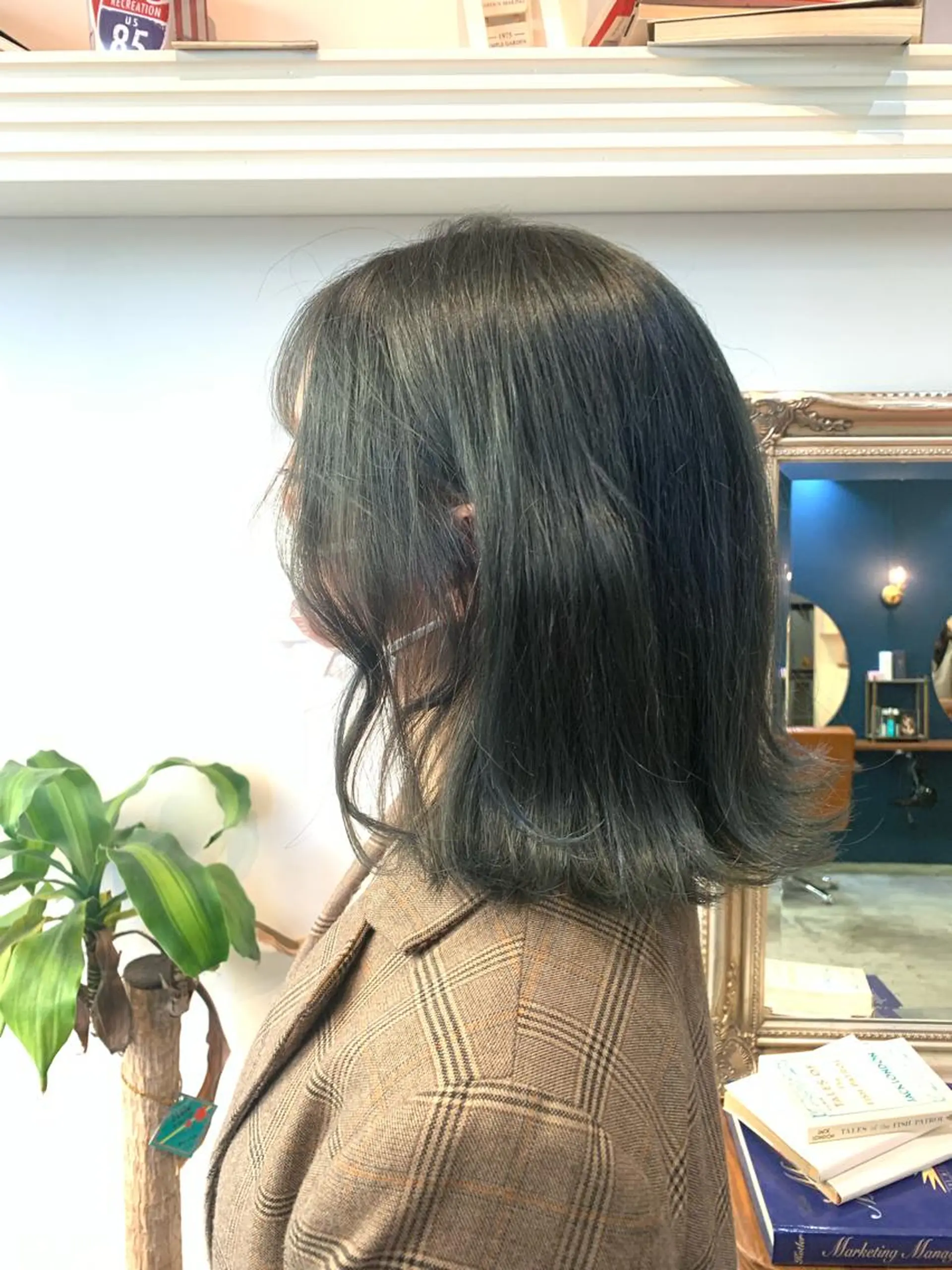 ミディアム カラー ヘアアレンジ ブルーカラー グレージュ オリーブグレージュ オリーブグレー ヘアカラー トリートメント ヘッドスパ ヘアセット 大宮/山口 竣也のヘアスタイル