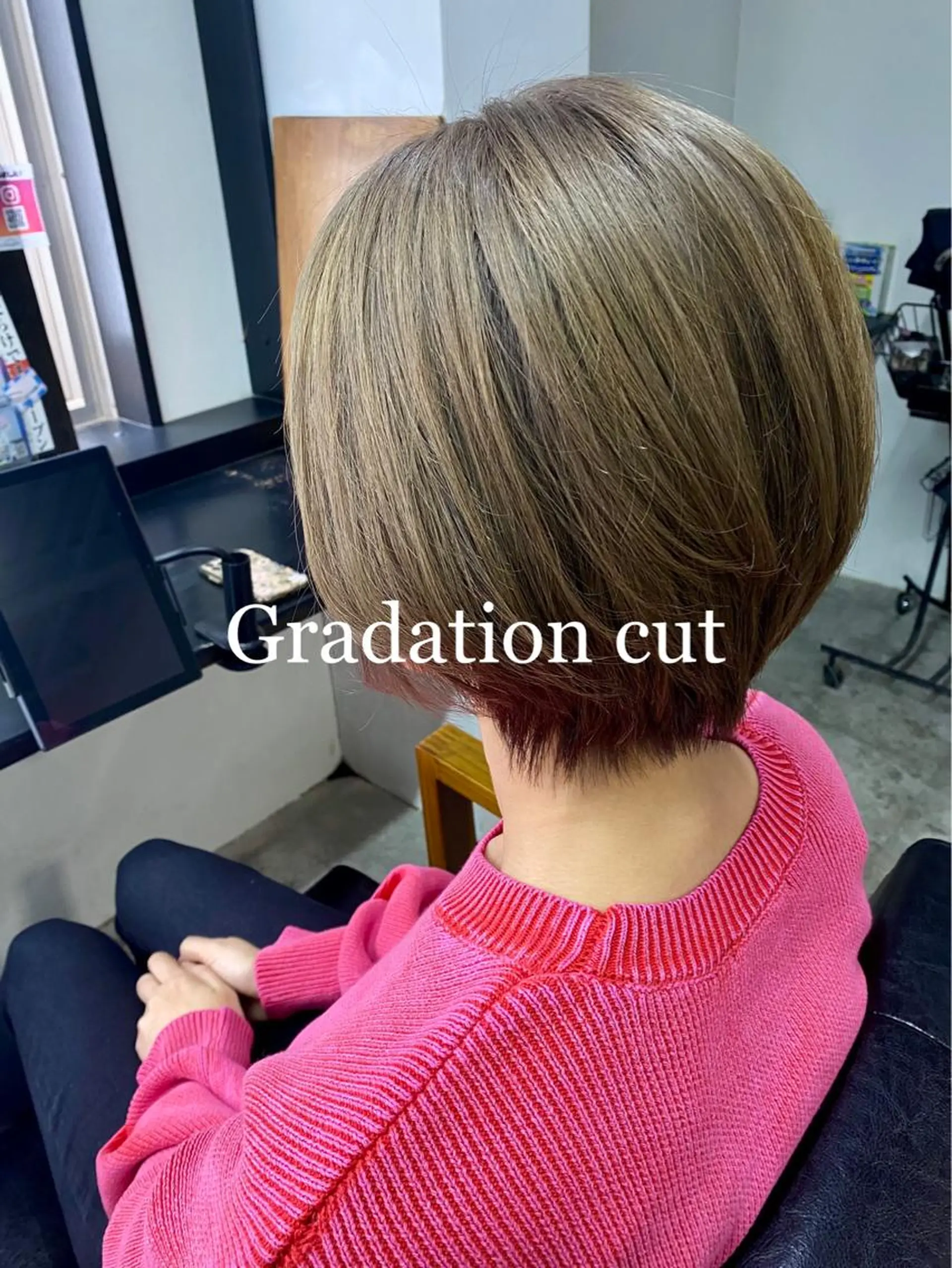 ショート カラー SOAR所属・【髪質改善・コテ巻き パーマ】　長浜千紘のヘアスタイル