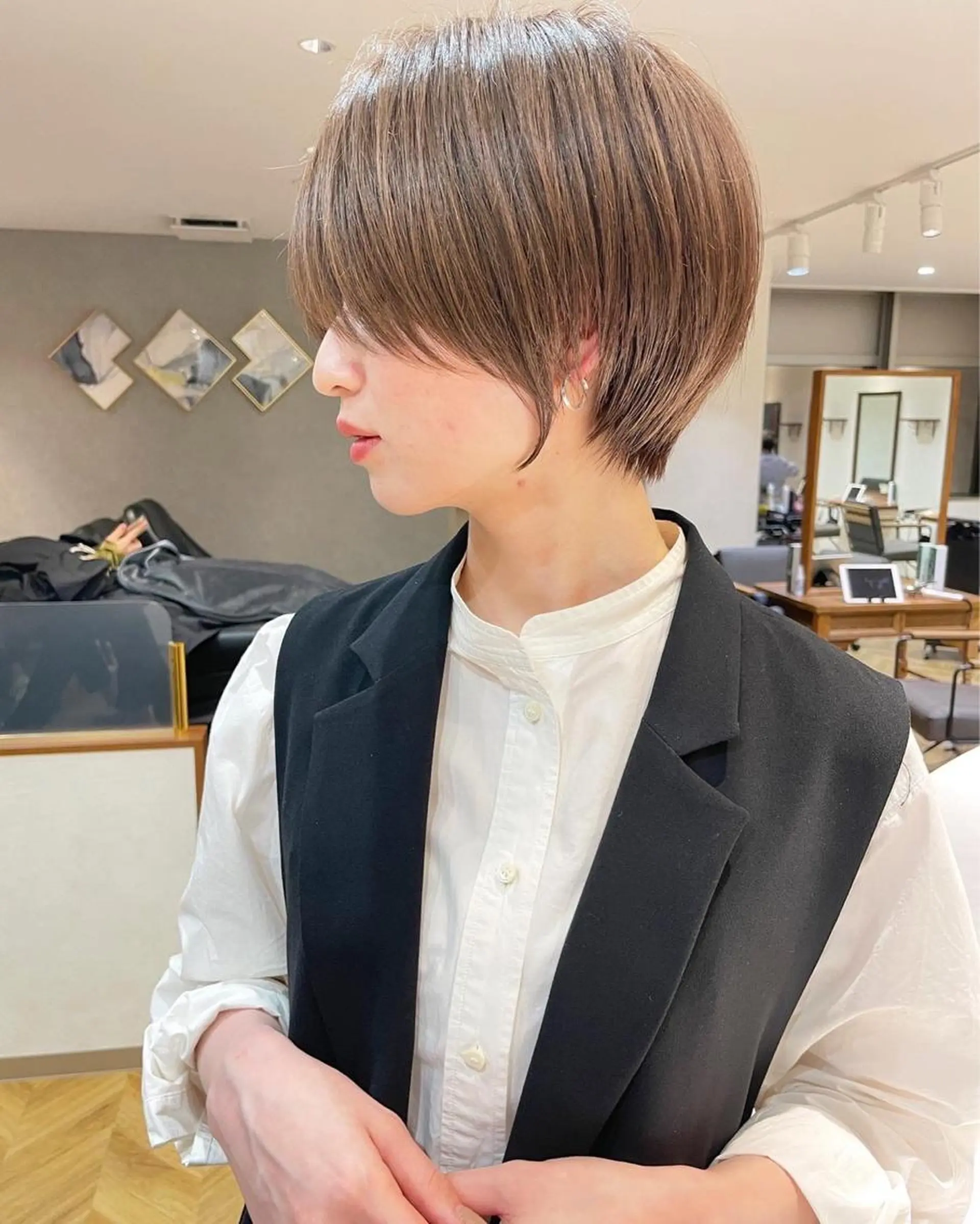 ショート カラー ショートボブ ブルーカラー ボブ 顔周りカット ショートヘア 💛うる艶ハイトーン LEON💛のヘアスタイル