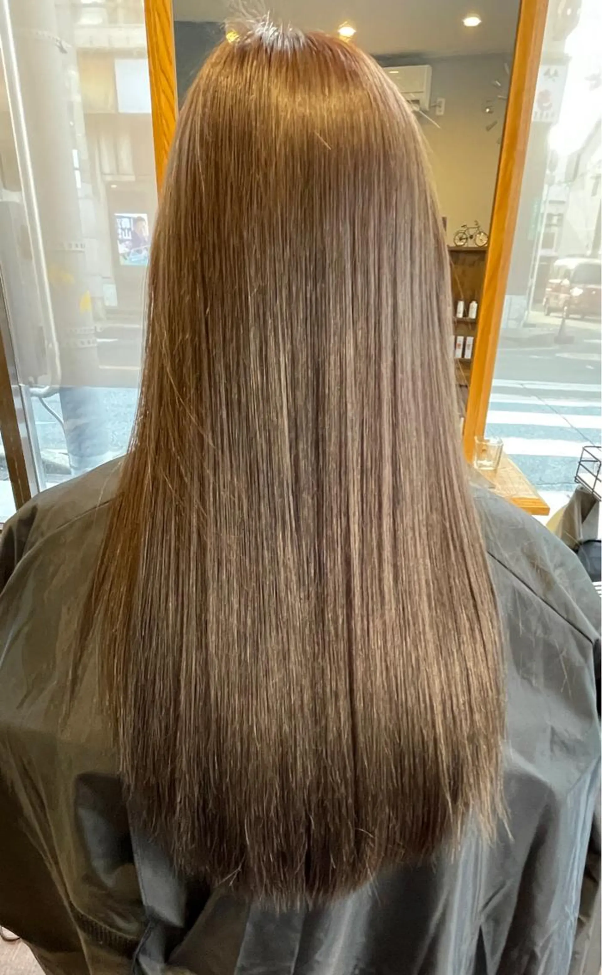 ロング ヘアカラー トリートメント Mavie 東奈々子のヘアスタイル