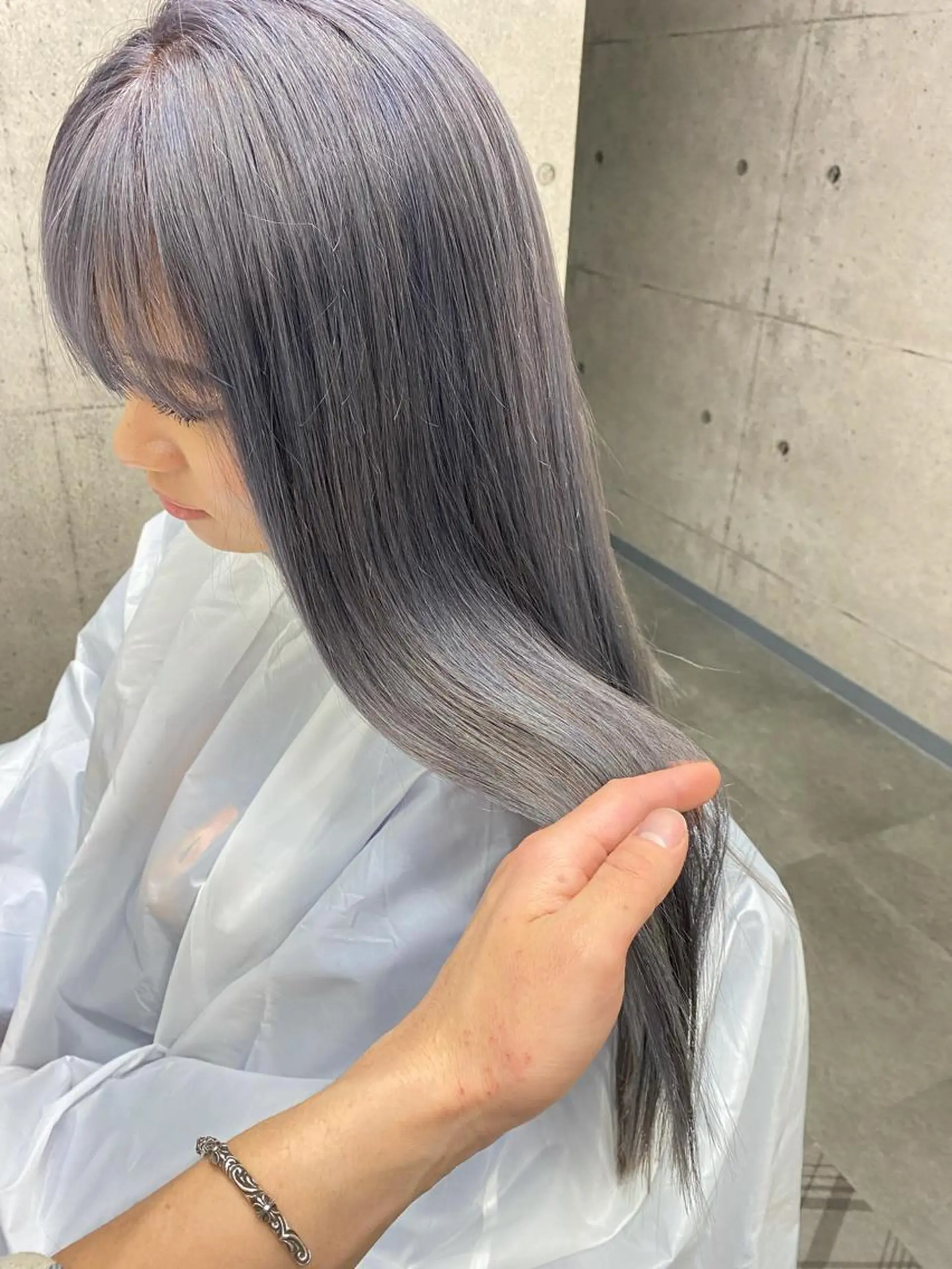 ロング カラー グレージュ Coeur所属・いち かのヘアスタイル