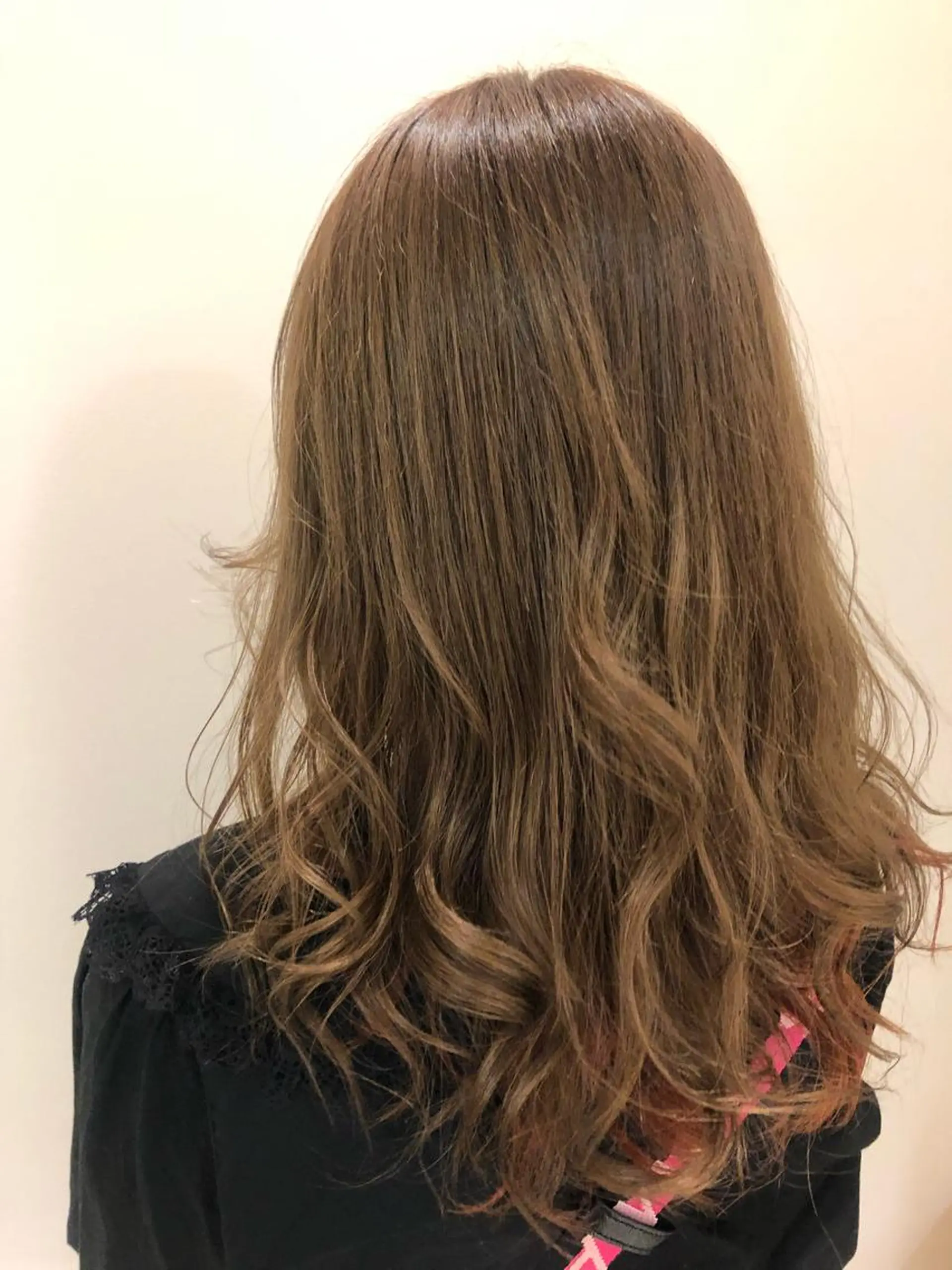 ロング カラー ベージュカラー ミルキーベージュ ヘアカラー トリートメント ヘッドスパ 似合わせ.ﾍｱｾｯﾄ 得意🌹井上美沙のヘアスタイル