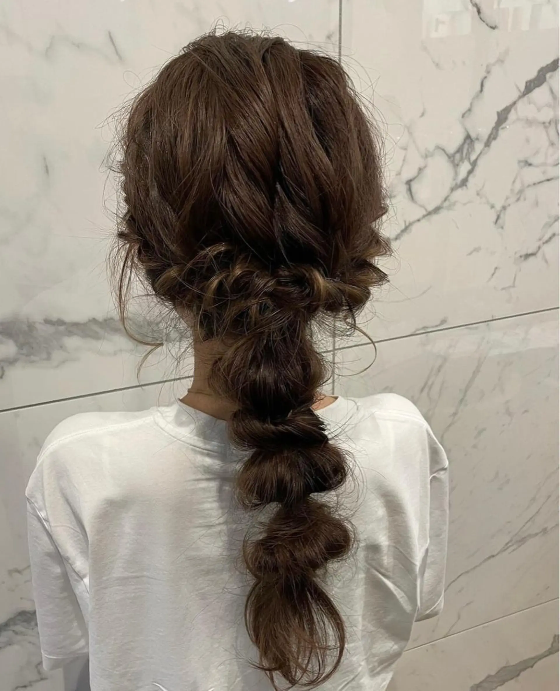 ロング ヘアアレンジ 岡村 真子のヘアスタイル