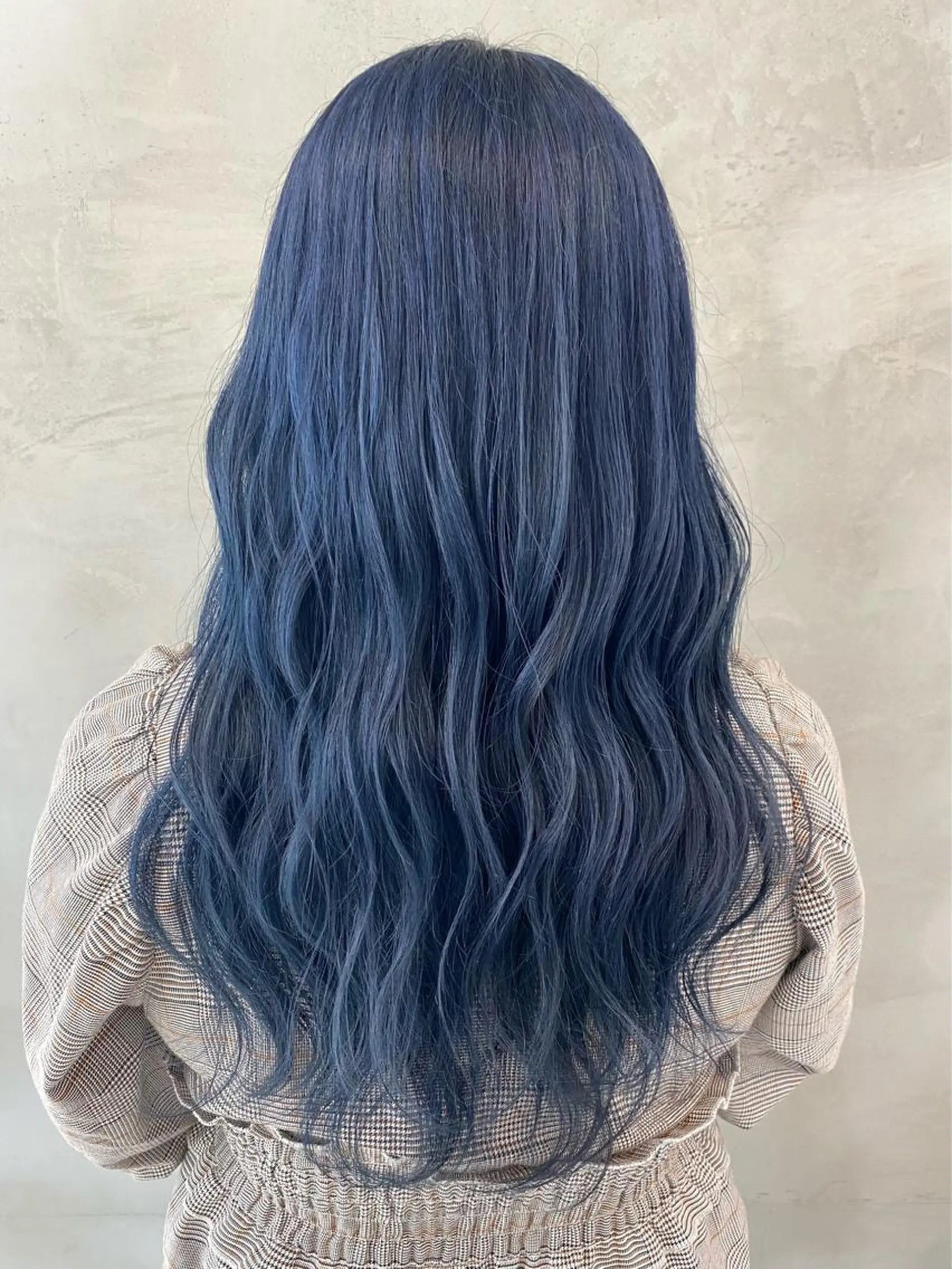 ロング カラー ブリーチ ブルーカラー ネイビーカラー カット ヘアカラー トリートメント pesca 長町南店 OIKAWAのヘアスタイル