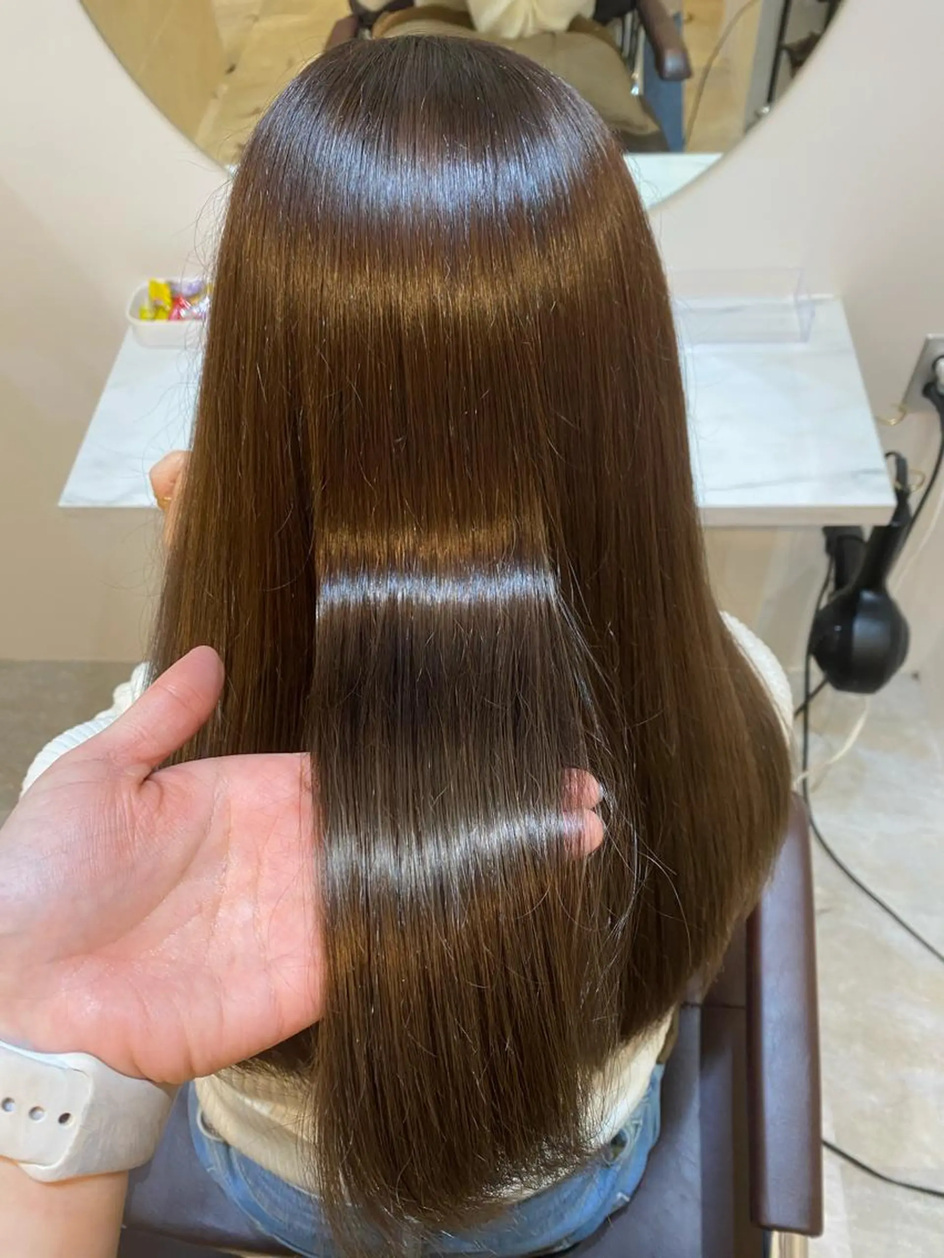 セミロング カット ヘアカラー トリートメント 【髪質改善　艶髪】 布川　莉穂のヘアスタイル
