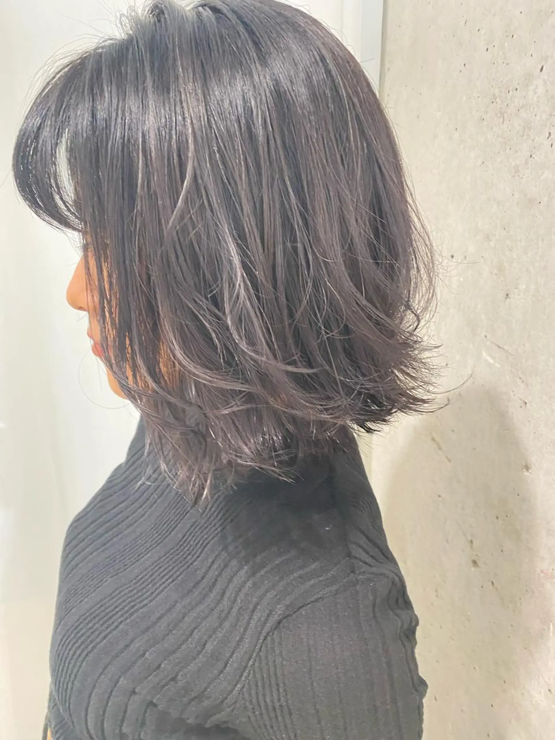 ミディアム カラー ブルーカラー シルバー トリートメント カット ヘアカラー トリートメント 田中 アキオのヘアスタイル