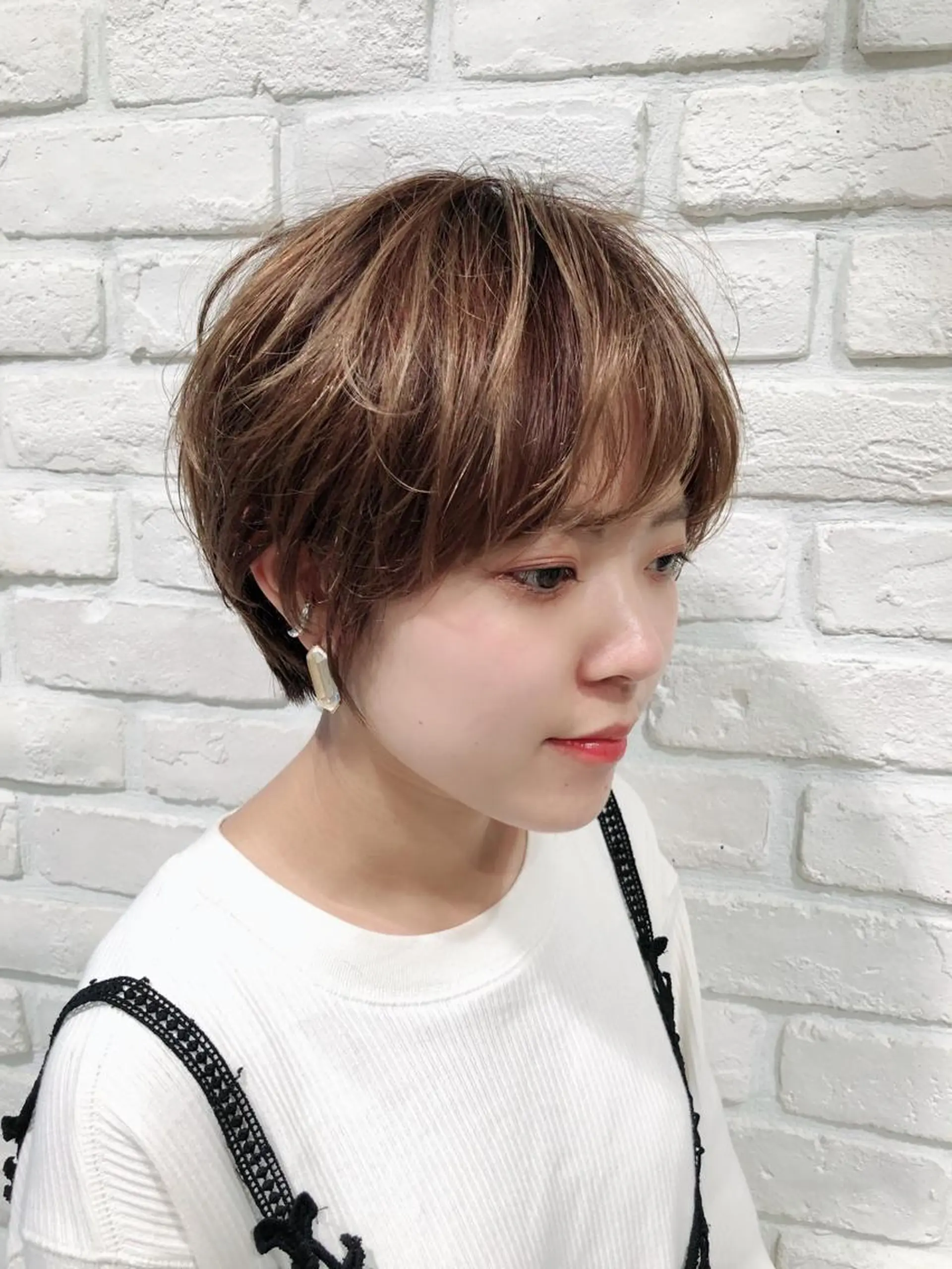 ショート カラー ブラウンベージュ 🐻五十嵐ゆりのヘアスタイル