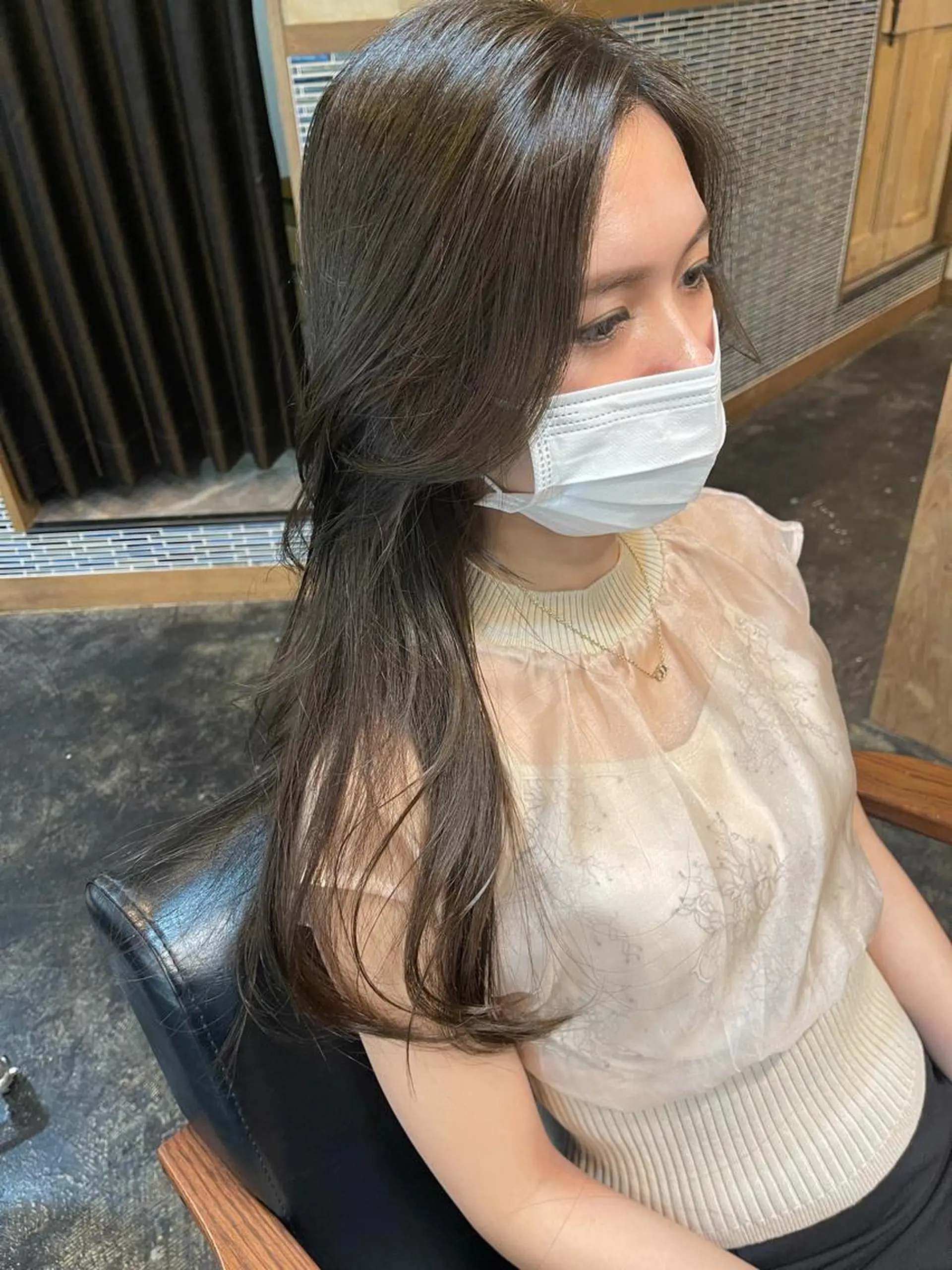 ロング 顔まわりレイヤー レイヤーカット カット ヘアカラー 韓国 / 中国ヘア 🦋Noniのヘアスタイル