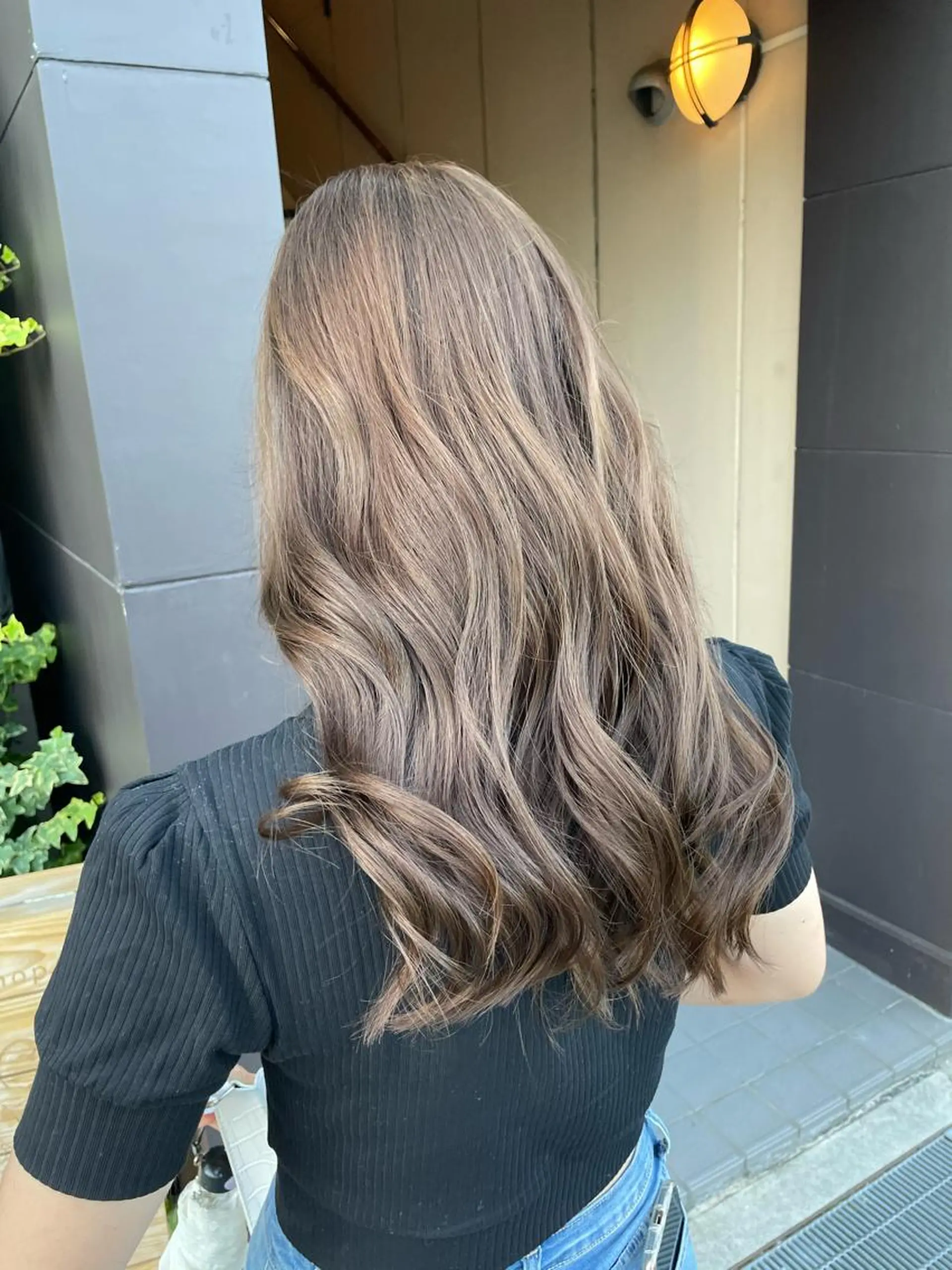 ロング カラー グレージュ カット ヘアカラー トリートメント 月200名以上担当 六甲徒歩30秒のヘアスタイル