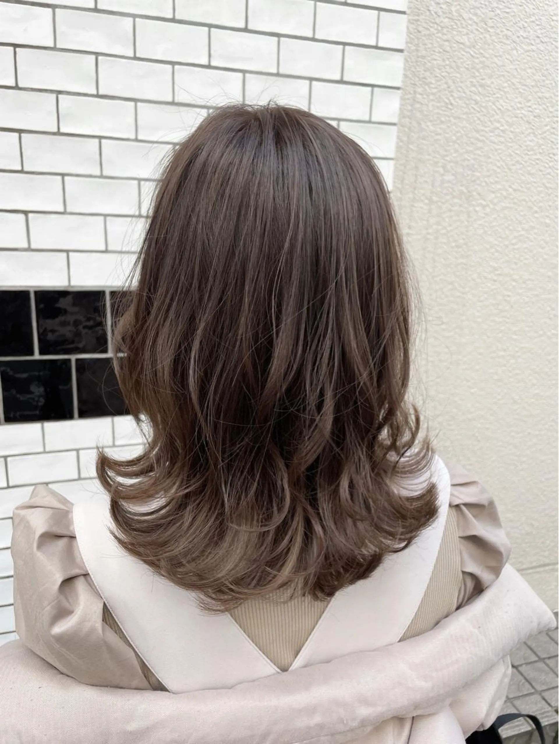 ミディアム カラー BEBE所属・ブリーチなし 透明感カラーKANAのヘアスタイル