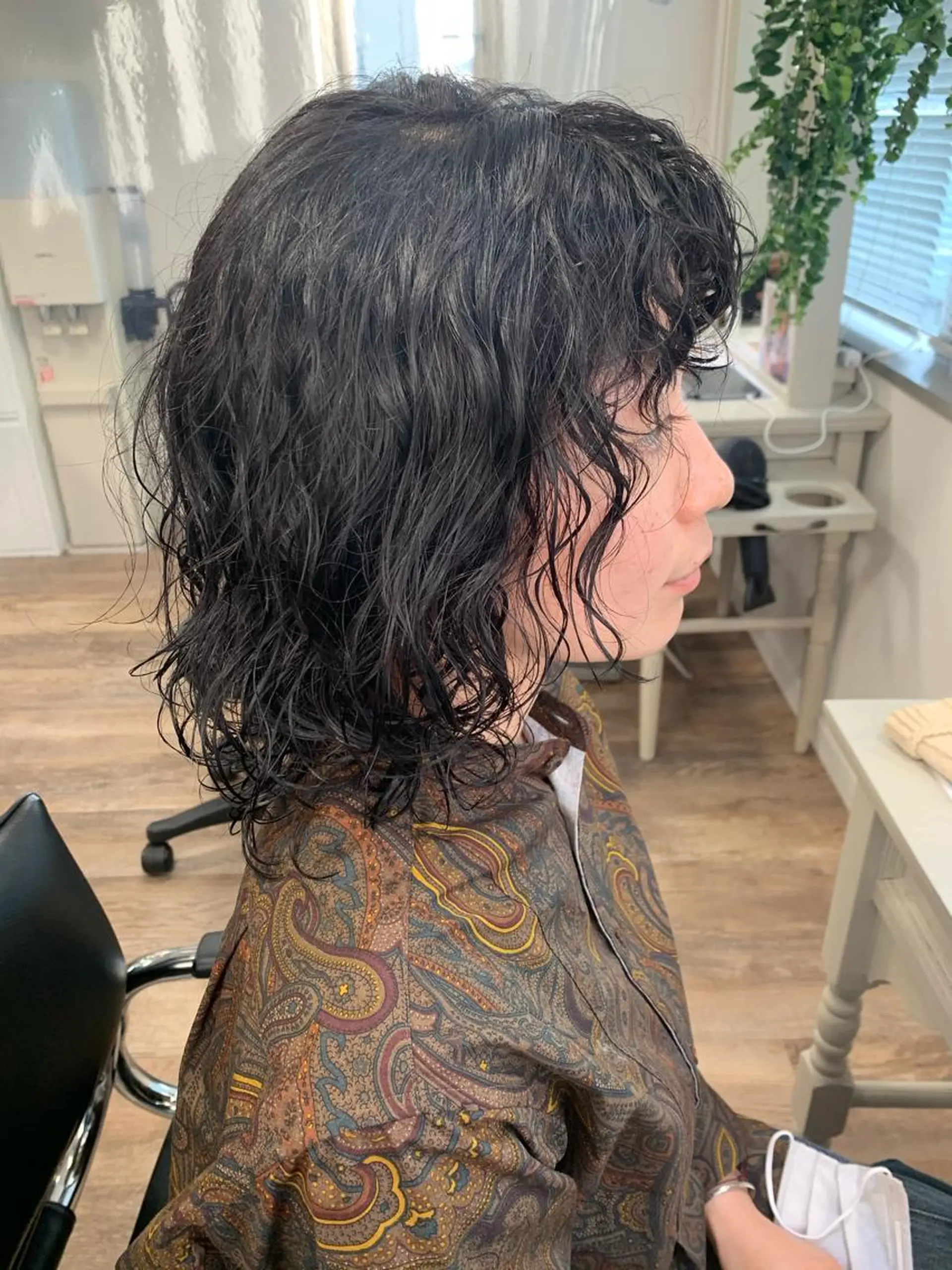 ミディアム パーマ GO TODAY SHAIR SALON 梅田NU茶屋町店所属・田中成美/レイヤー カット/透明感カラーのヘアスタイル