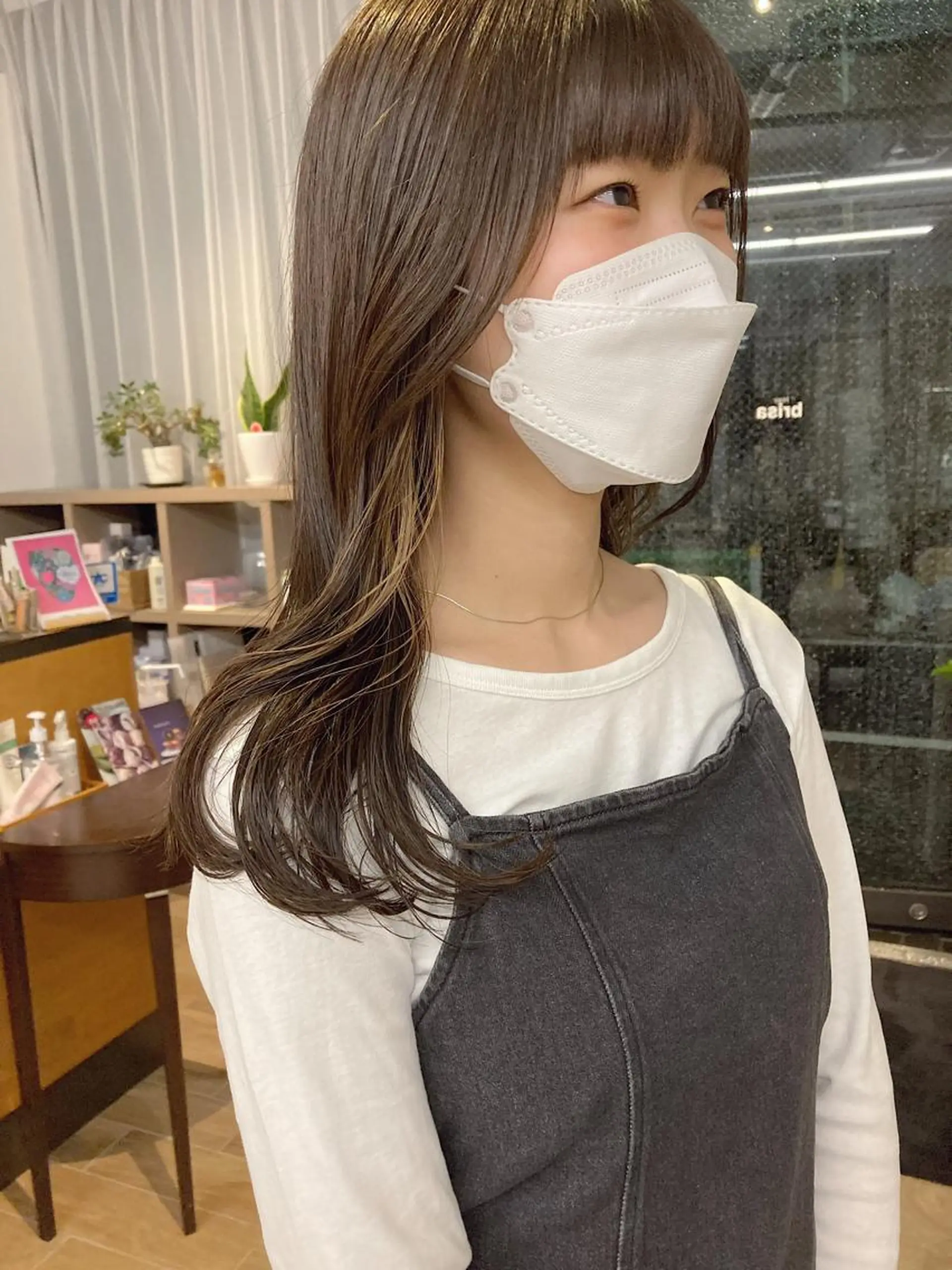 ロング カット トリートメント brisa所属・迎 凪紗のヘアスタイル