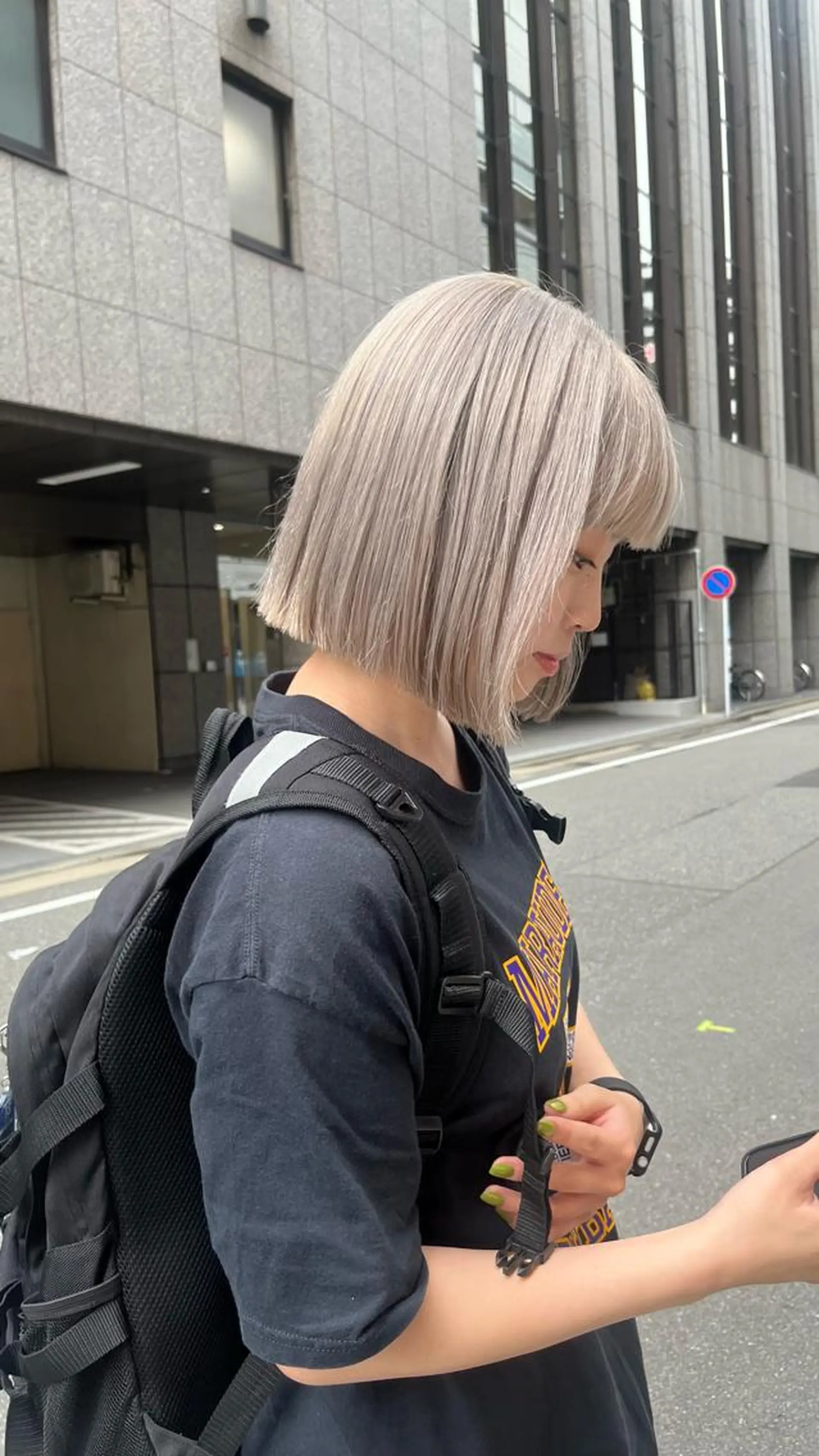 カラー ハイトーンカラー ボブ カット ヘアカラー こまつばらみお/レイ ヤー/ダブルカラーのヘアスタイル