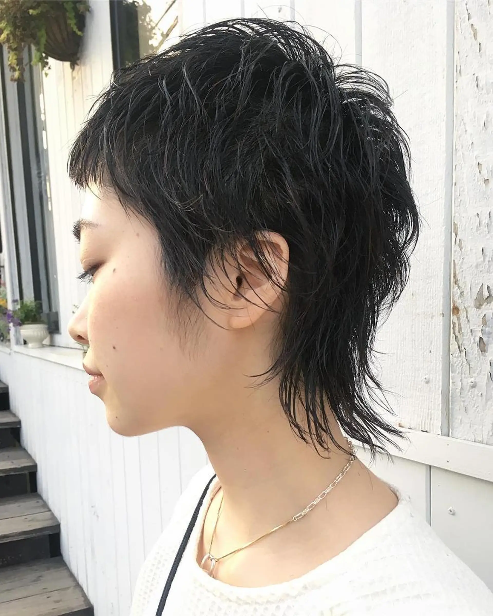 ミディアム ニシウエ ヒロキのヘアスタイル