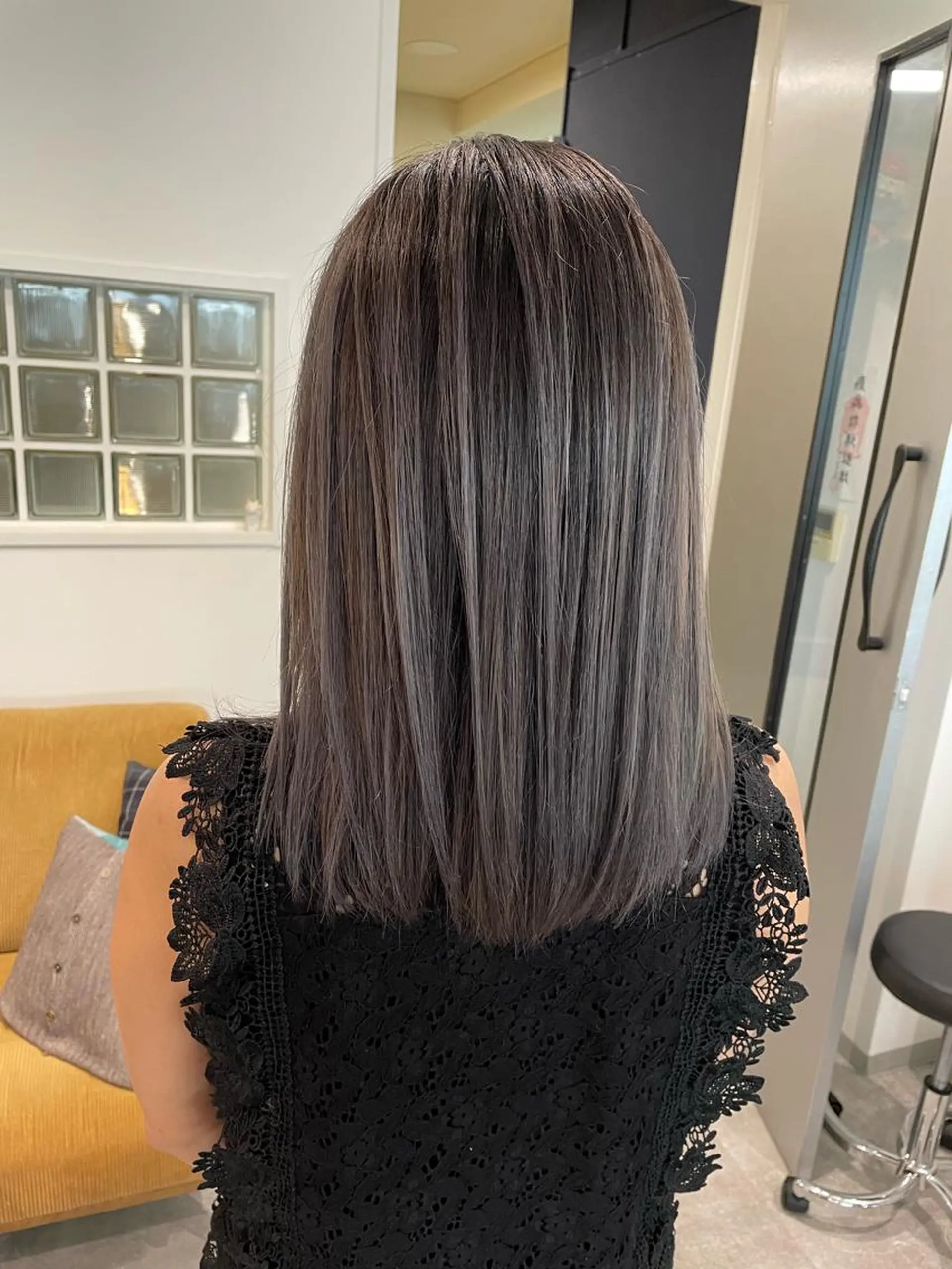 ミディアム カラー バレイヤージュ レイヤーカット JIL BLAN 京都所属・RU RIのヘアスタイル