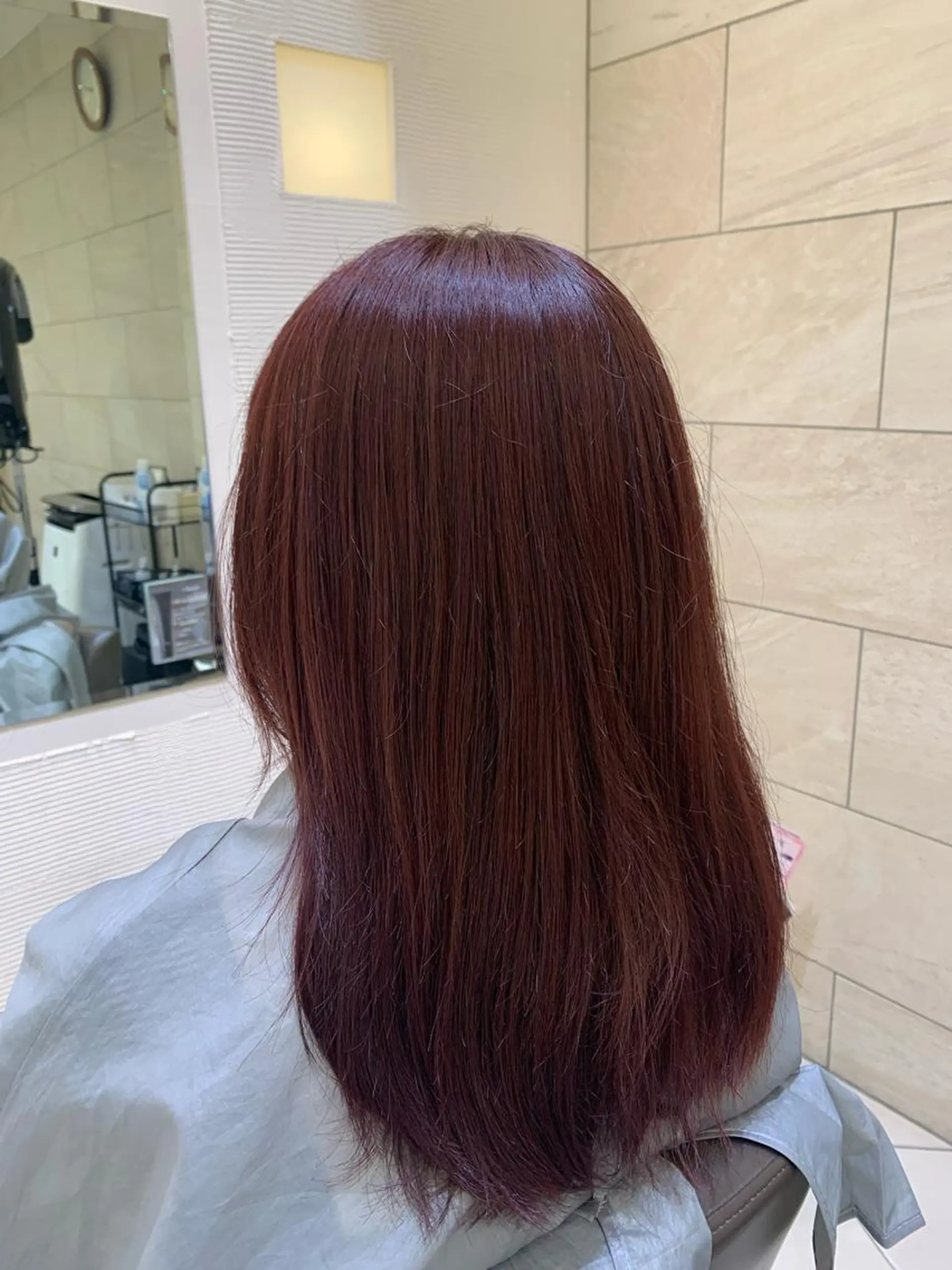 セミロング ヘアカラー トリートメント 韓国レイヤー🪽 耳ツボジュエリーのヘアスタイル