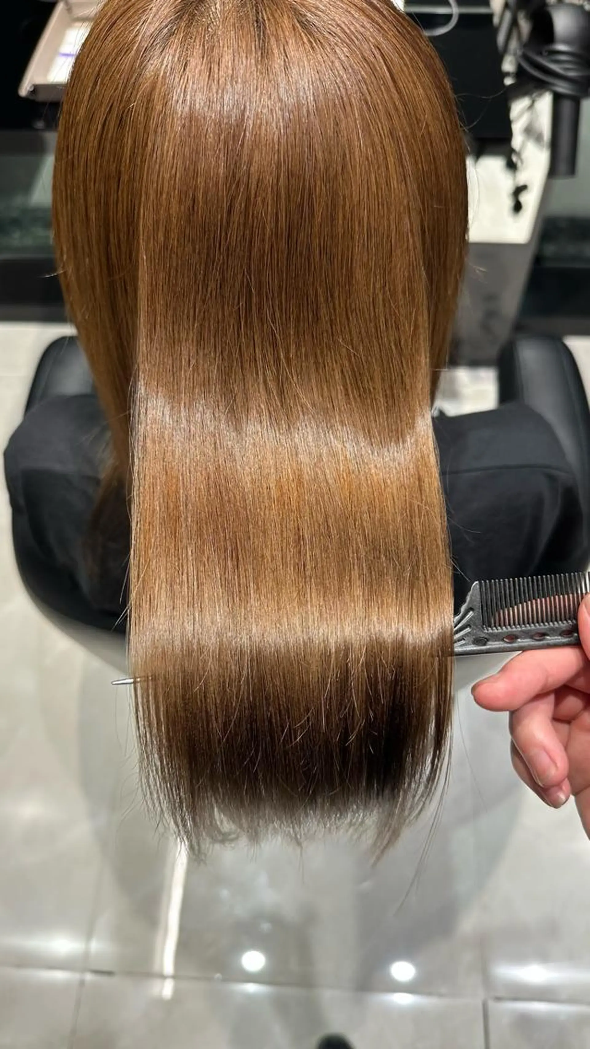 ロング カラー REN .のヘアスタイル