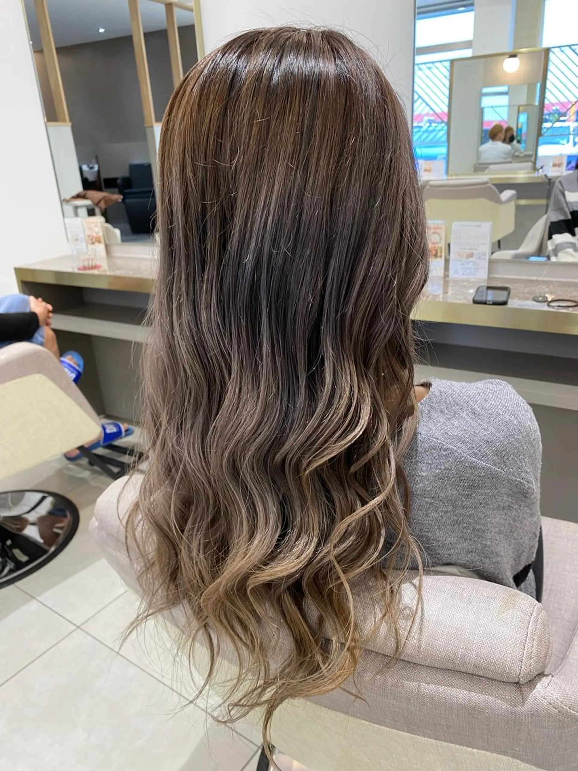 ロング カラー ヘアアレンジ ヘアカラー トリートメント 渡辺　亮/ ハイライト/髪質改善のヘアスタイル