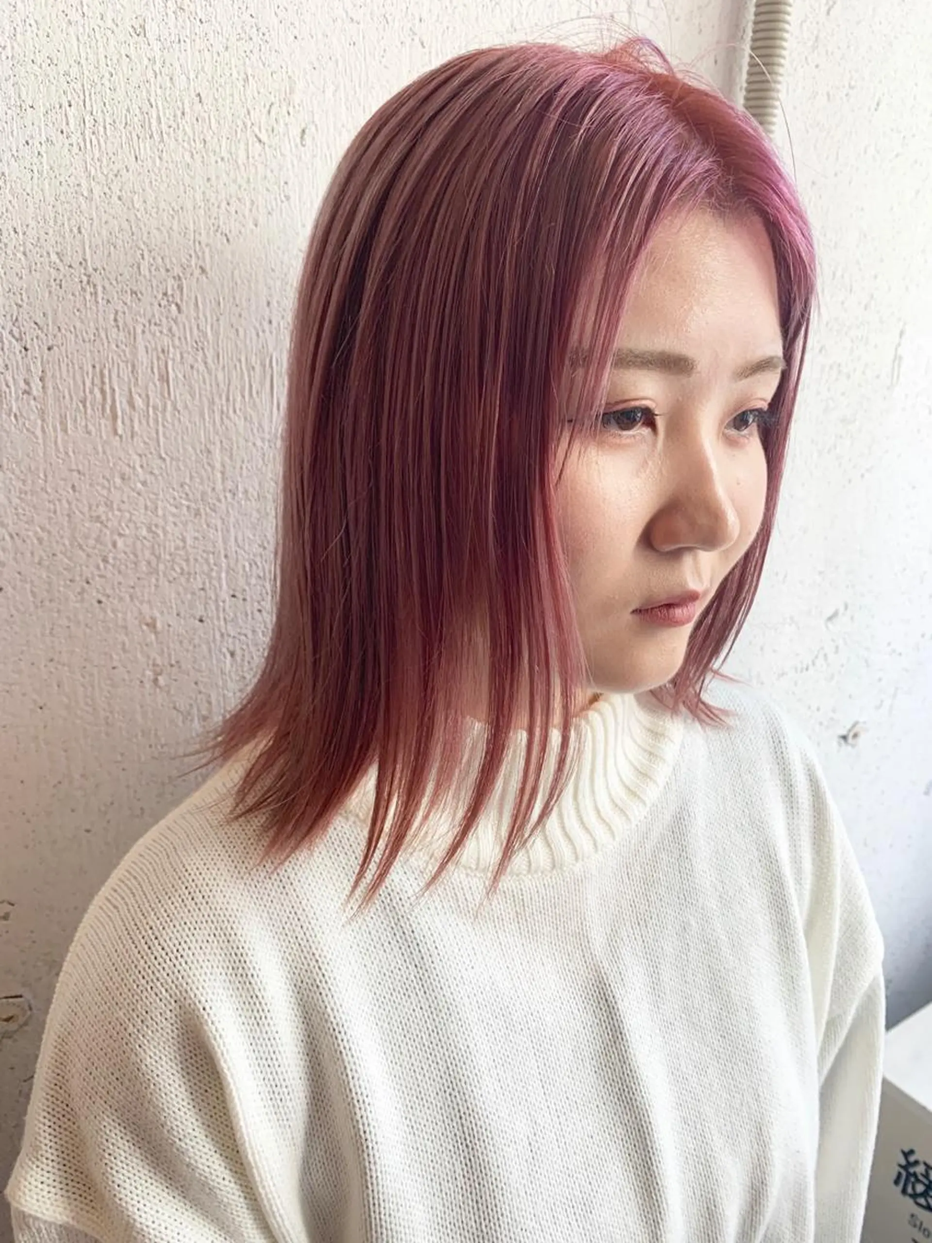 ミディアム カラー グレージュ イルミナカラー ピンクカラー Fuuu《フゥ》所属・シノザキ シンゴのヘアスタイル