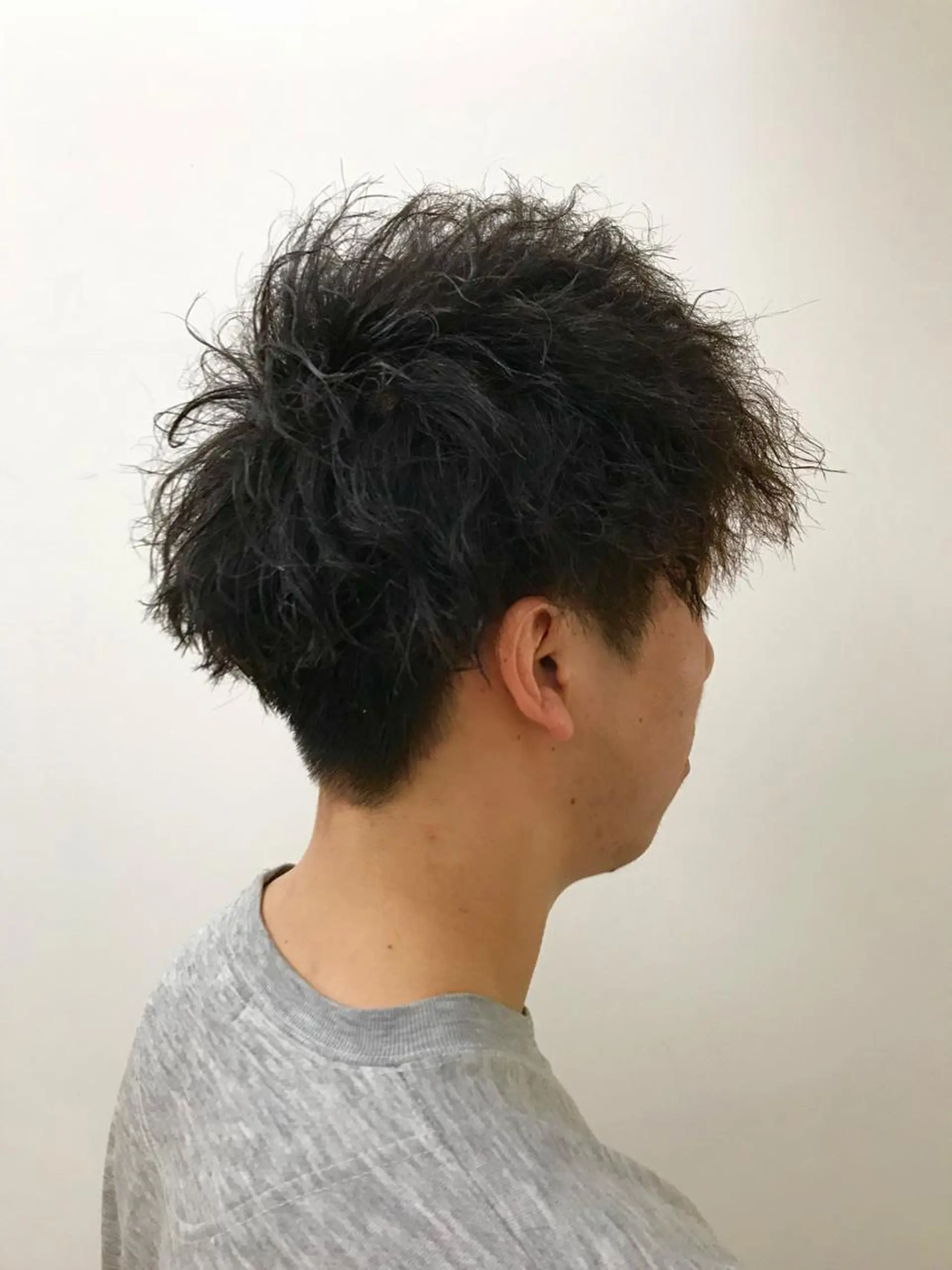 ショート パーマ メンズ ブリーチカラー/ 岩破瑞希のヘアスタイル