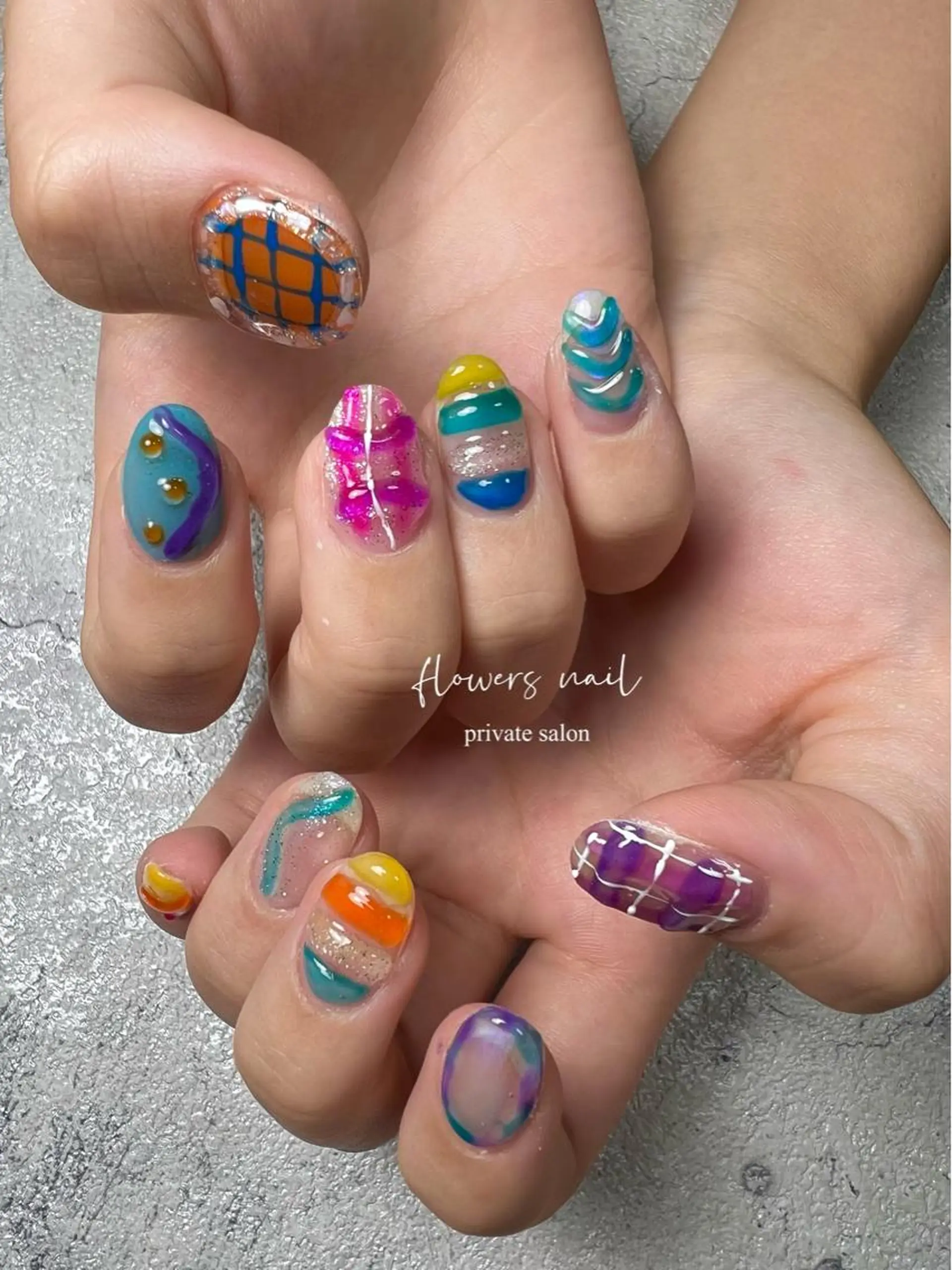 ネイル ジェルネイル 持ち込み ニュアンスネイル パラジェル 春ネイル ハンドネイル flowers nailのネイルデザイン