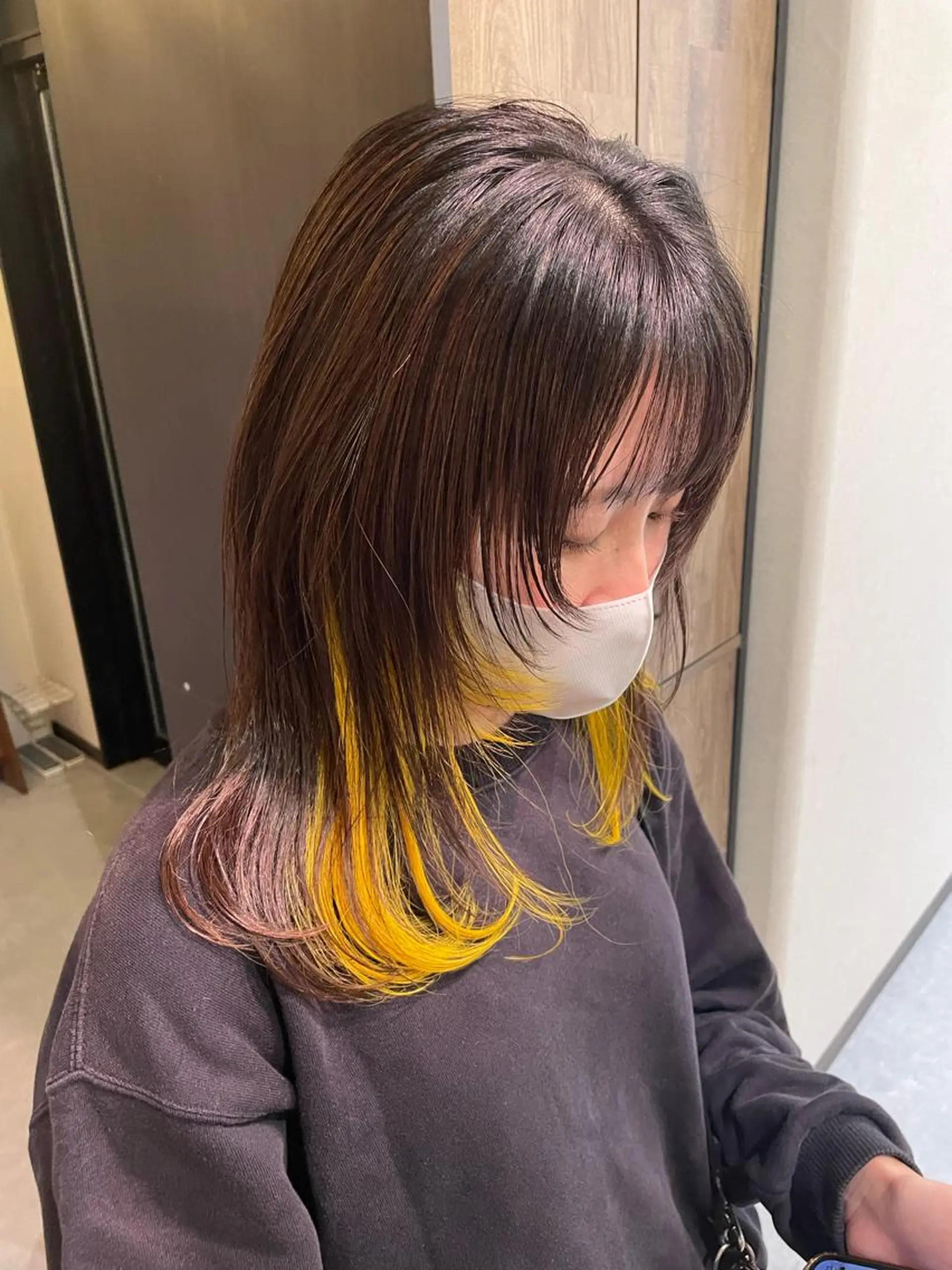 セミロング カラー カット 高梨 菜々のヘアスタイル