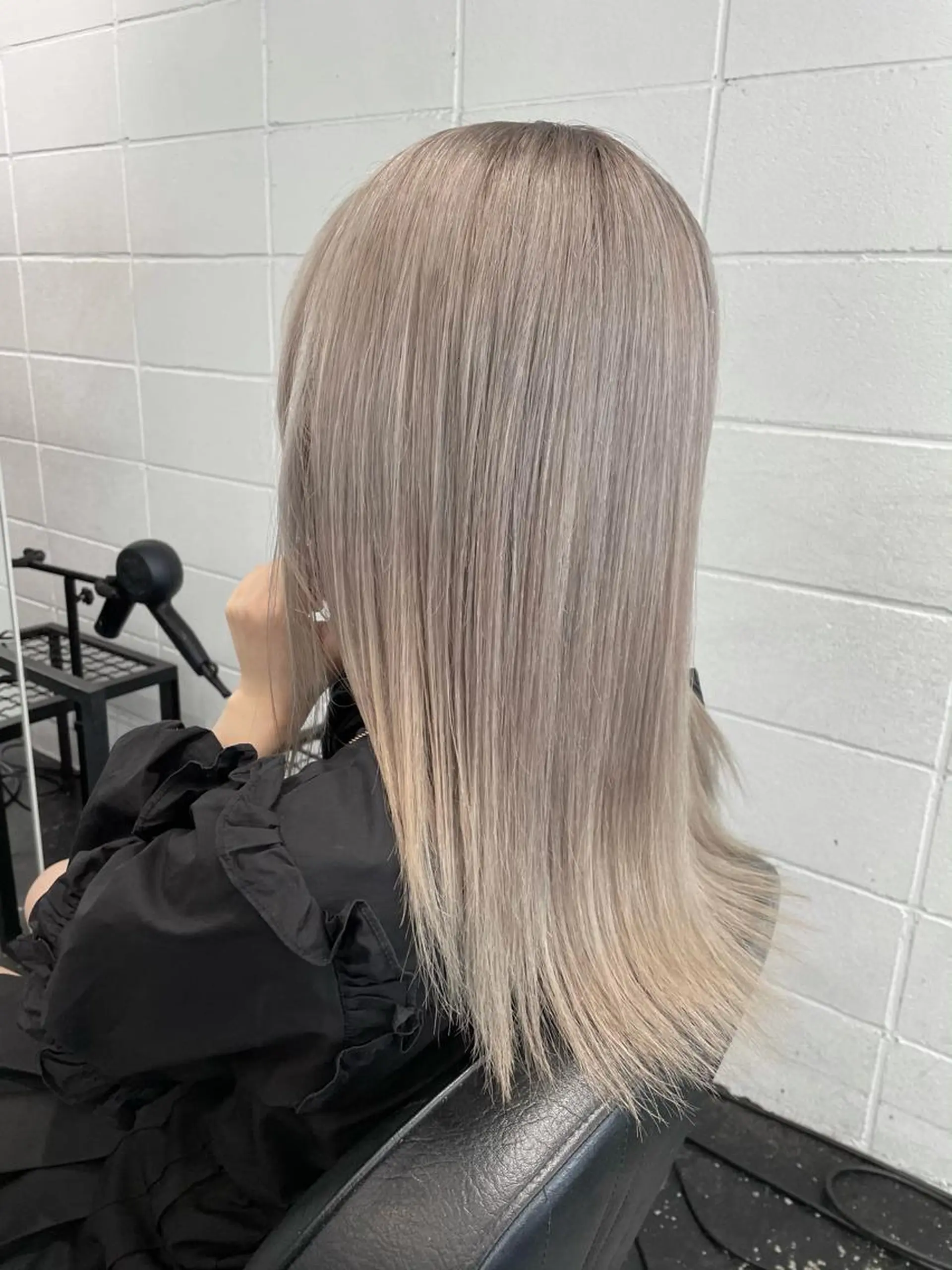 ロング カラー ヘアアレンジ ブリーチ ブロンド ホワイトブロンド カット ヘアカラー トリートメント 艶ハイトーン/ヘア アレンジAYAKAのヘアスタイル