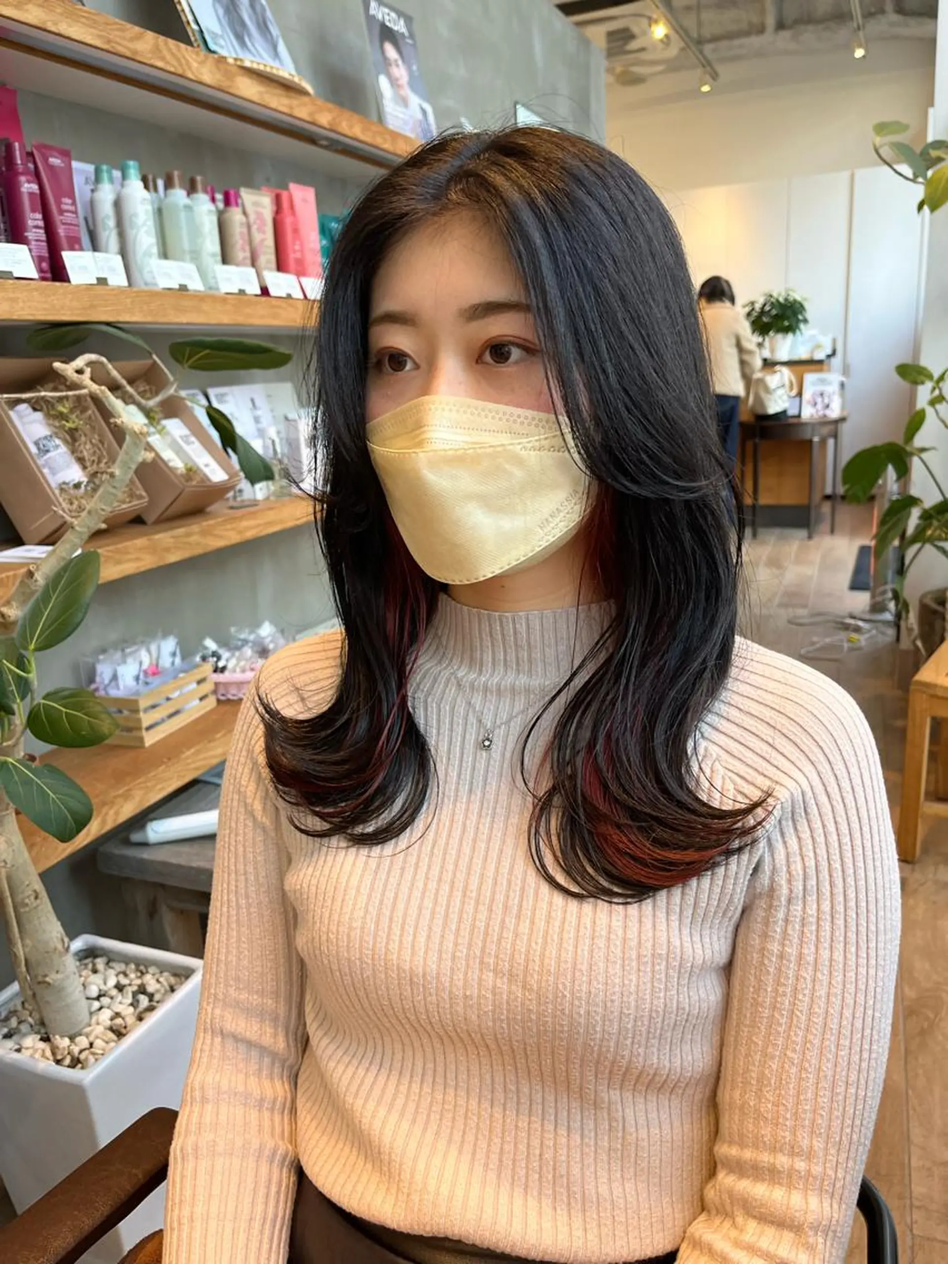 セミロング くびれヘア レイヤーカット brisa所属・迎 凪紗のヘアスタイル