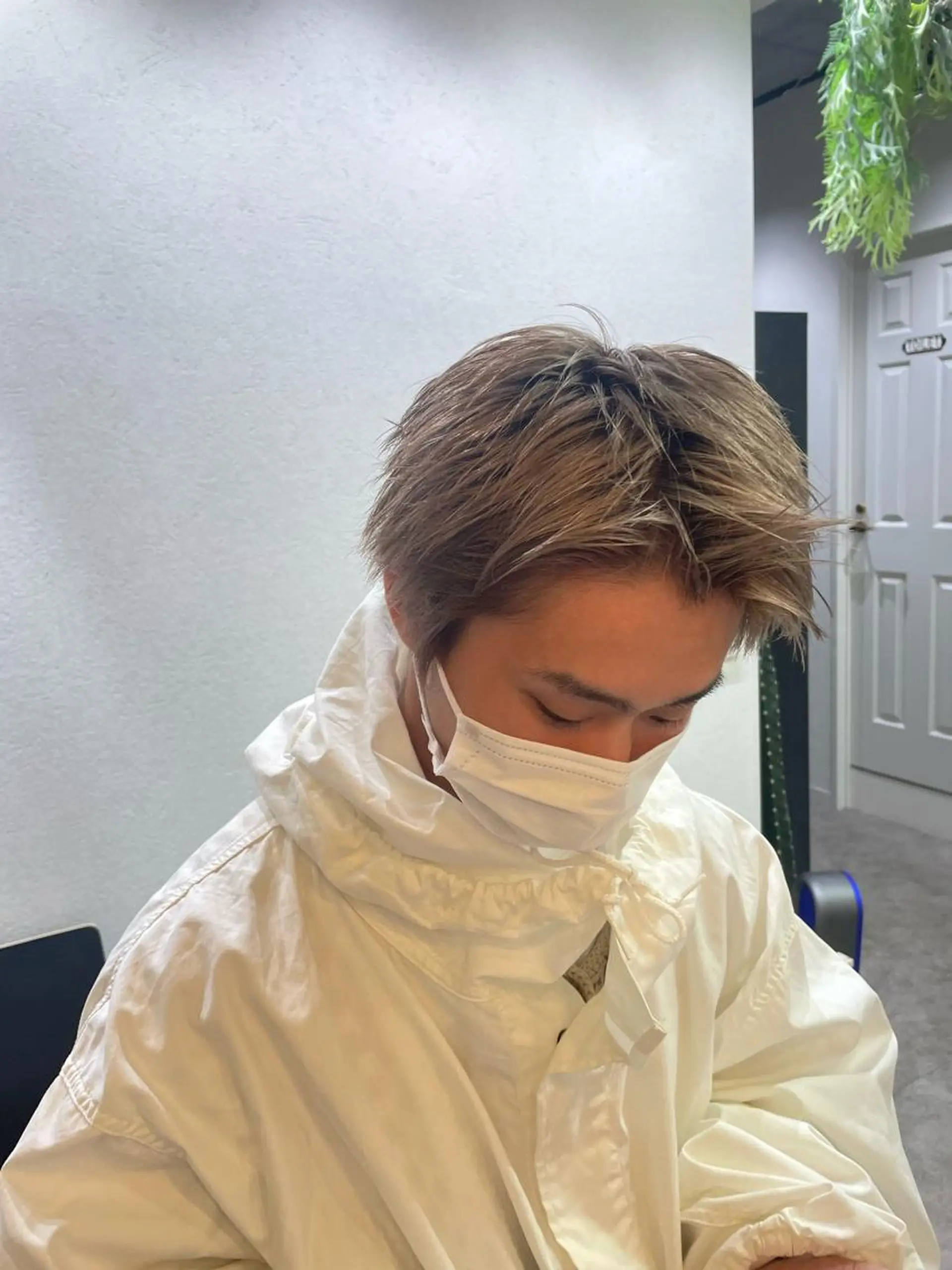 ショート メンズ ヘアカラー トリートメント ブリーチ/ハイトーン 🌏💊RAINEのヘアスタイル