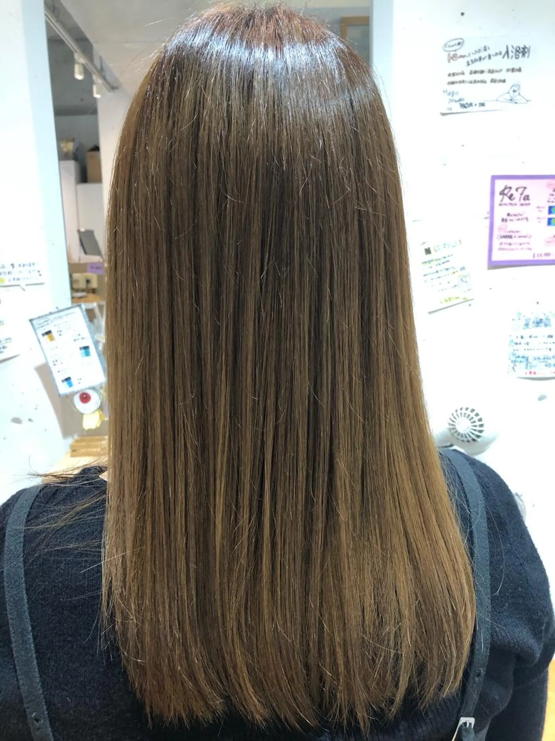 セミロング 縮毛矯正 トリートメント 田辺 黎花のヘアスタイル