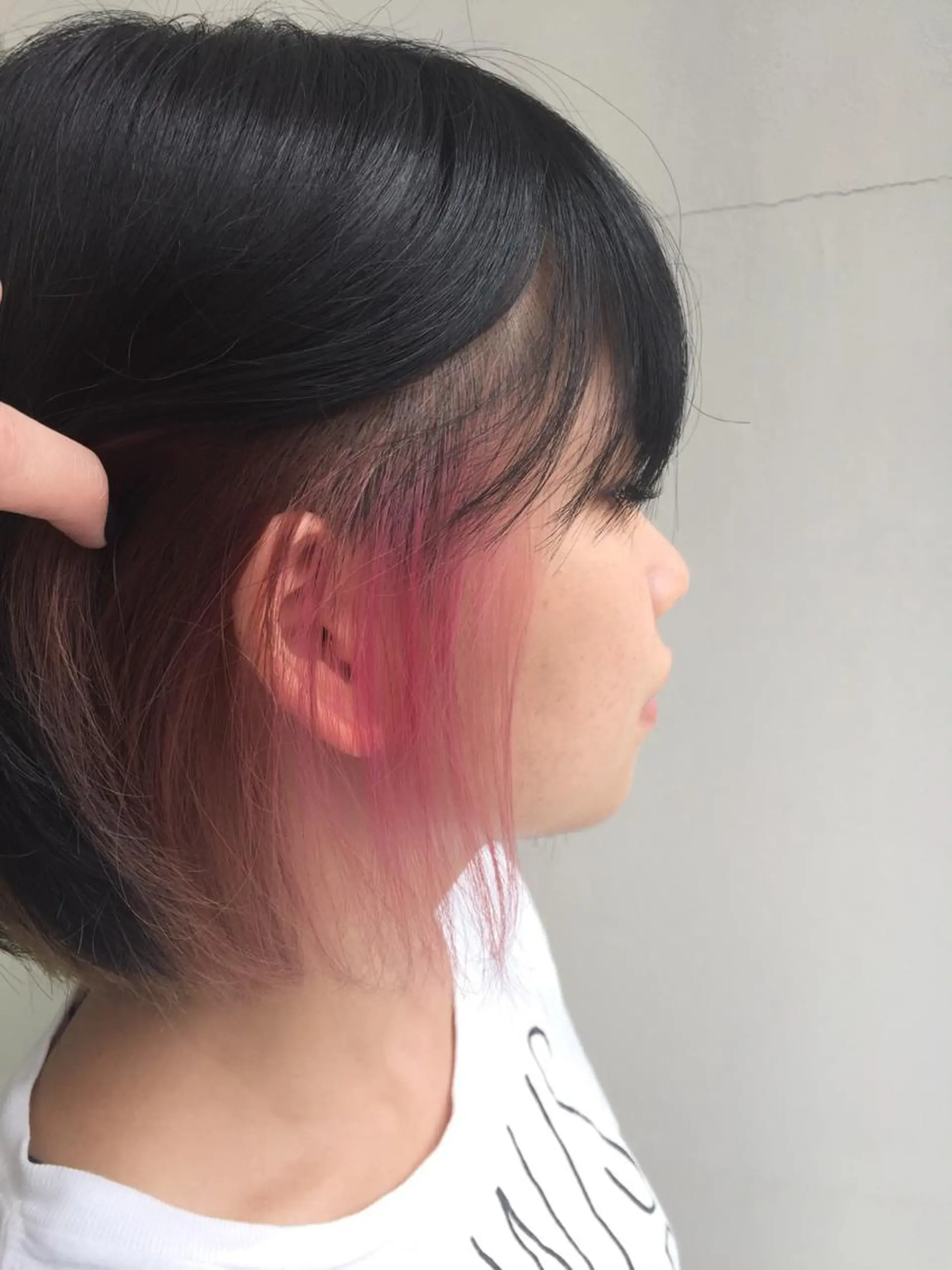 ショート カラー インナーカラー レッドカラー ヘアカラー 岩崎 裕司のヘアスタイル