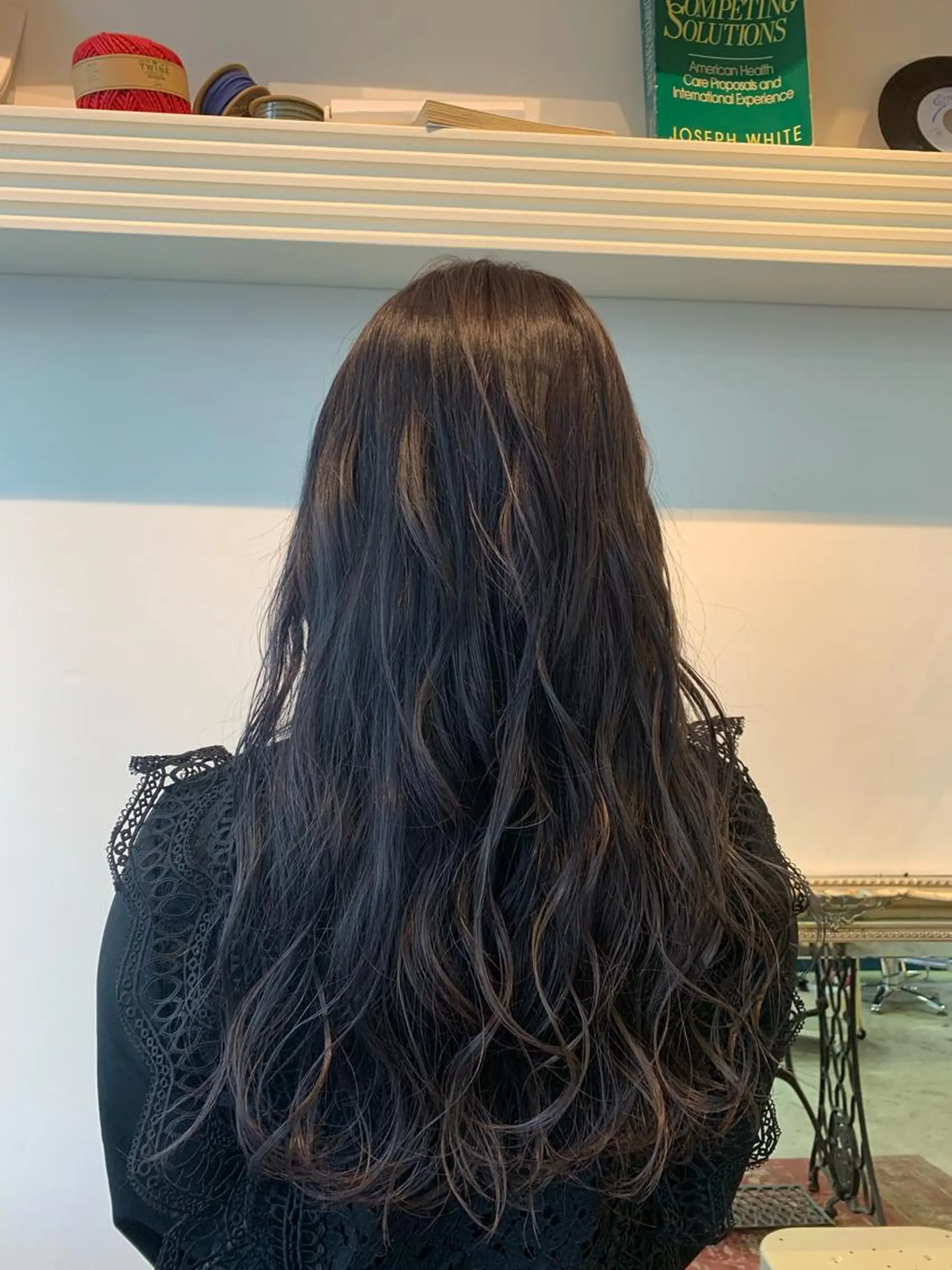 ロング アッシュ カット ヘアカラー トリートメント ヘッドスパ ヘアセット 山口 竣也のヘアスタイル