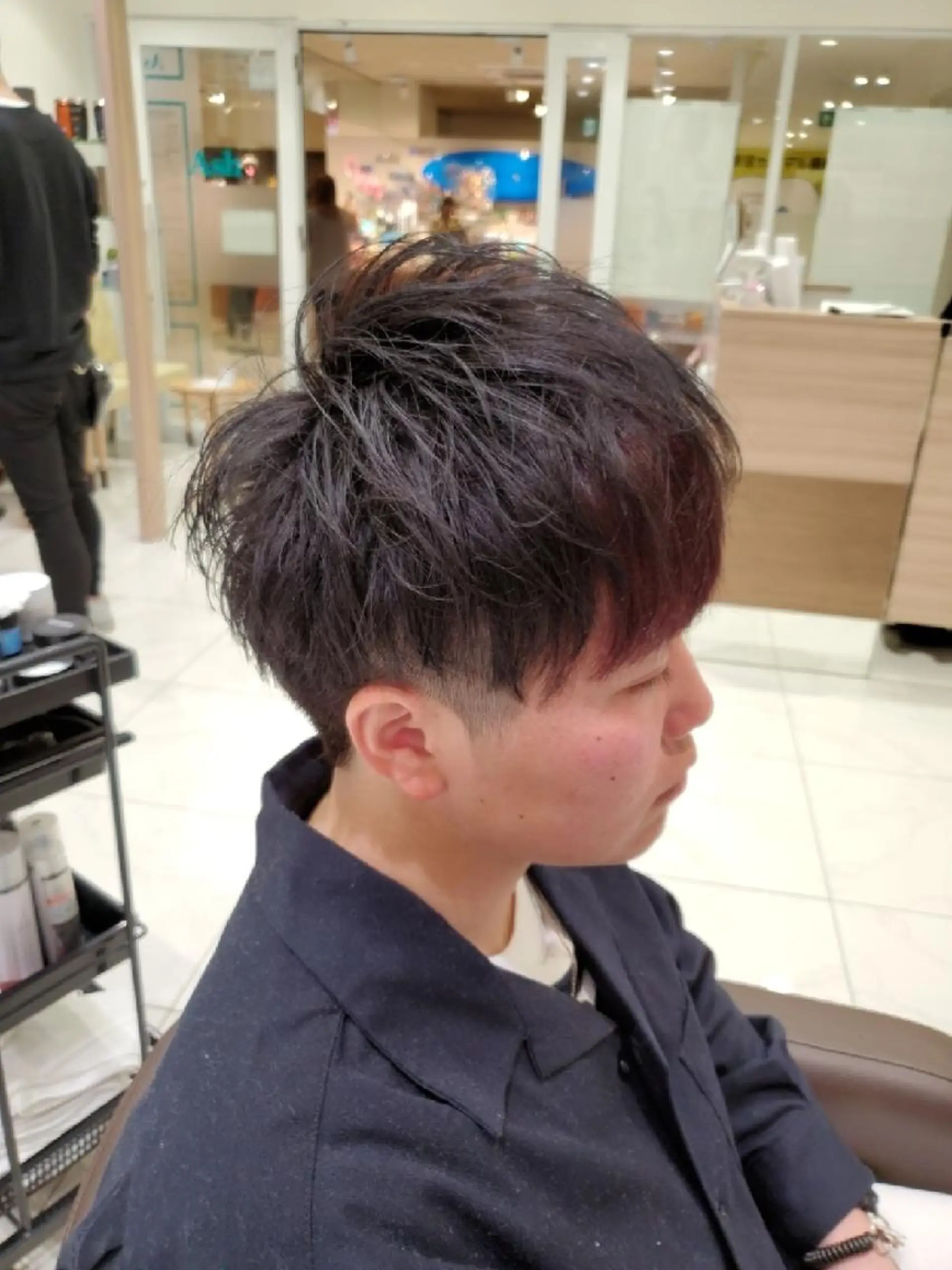 ショート カラー ブリーチ グレージュ イルミナカラー 中村 和貴のヘアスタイル