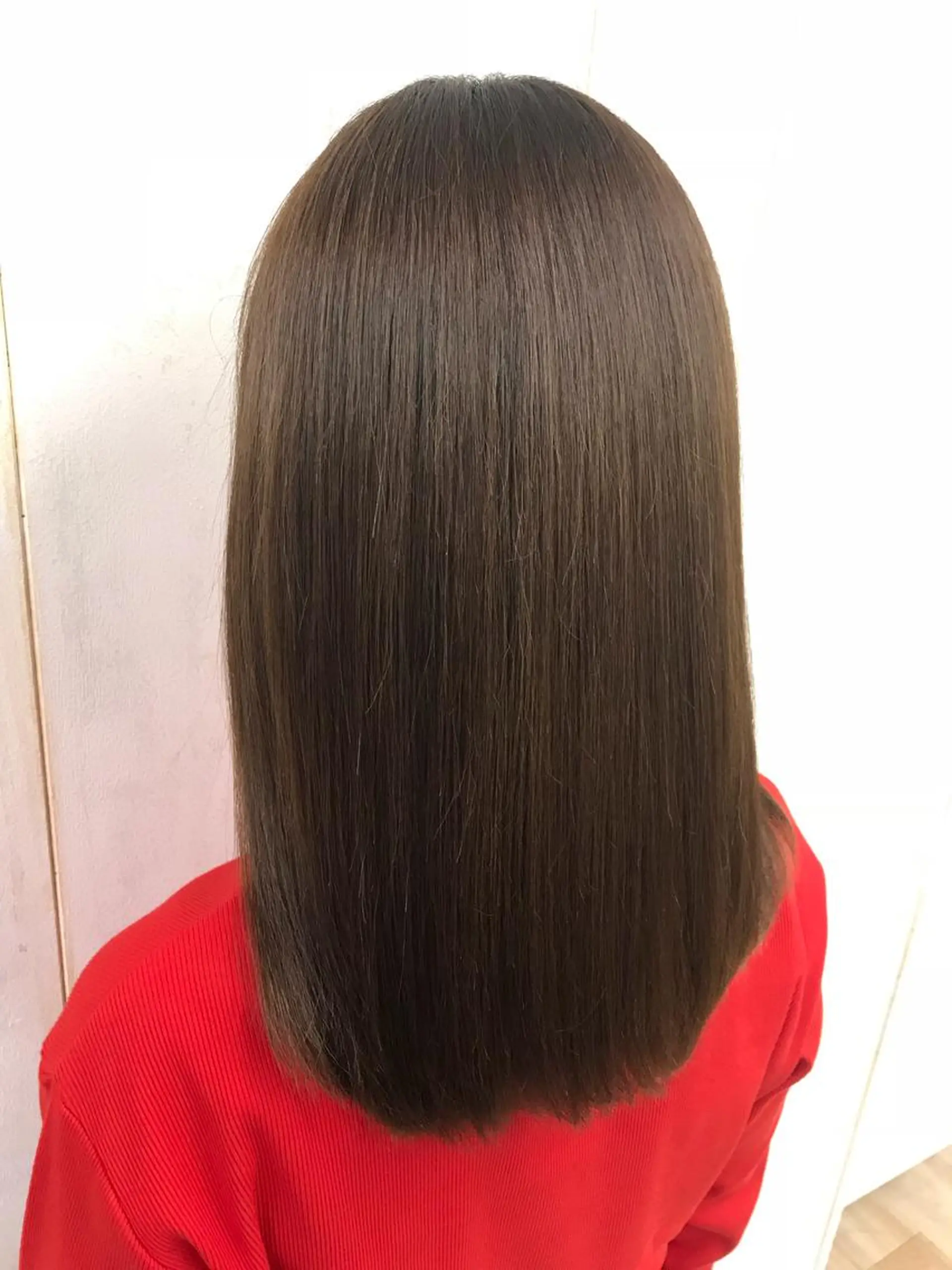 ミディアム ARMONY所属・縮毛矯正、コテ巻き風 パーマのプロ、横山のヘアスタイル