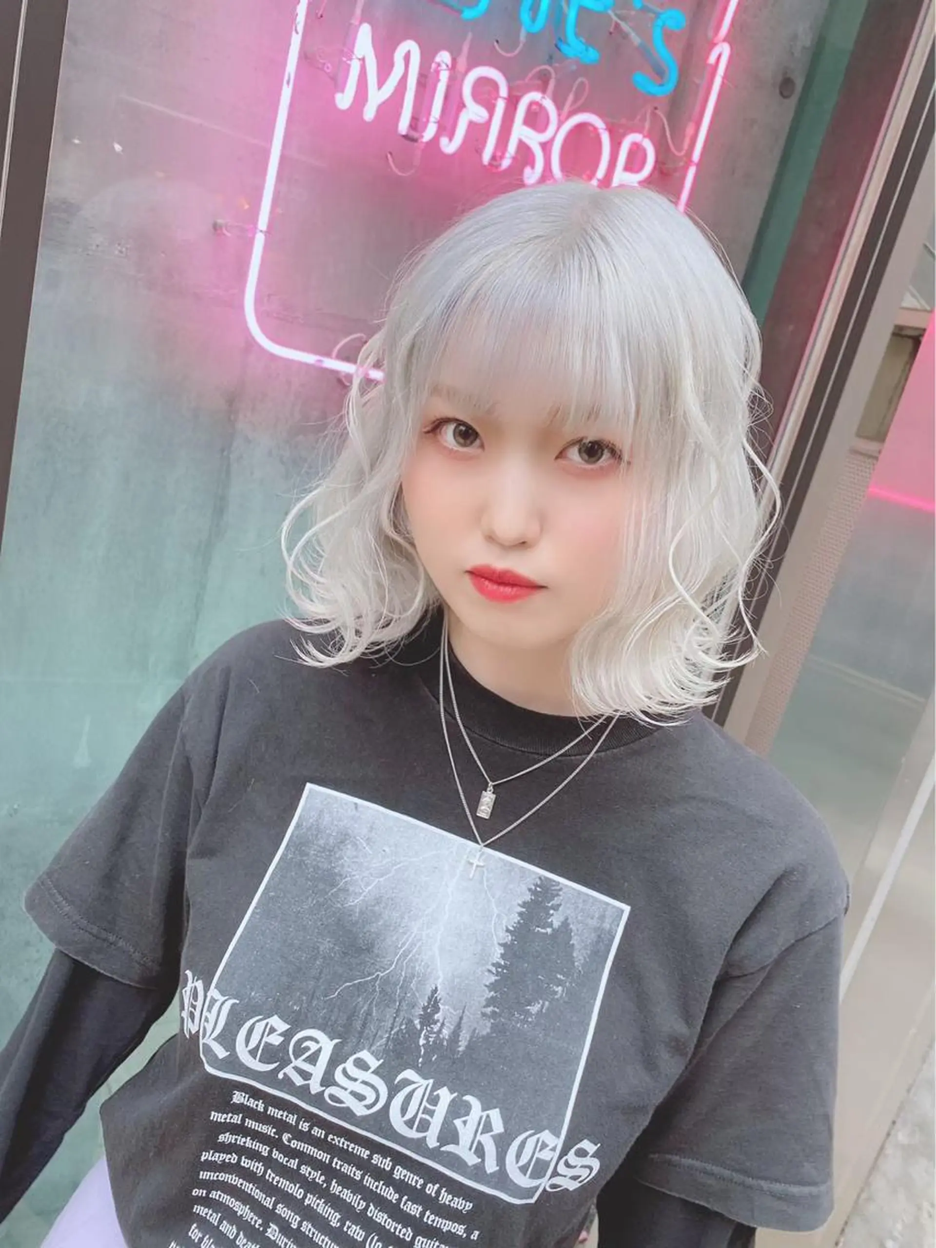ミディアム カラー アッシュ アッシュグレー ベージュカラー ブリーチ ブルーカラー ヘアカラー トリートメント ヘアセット 🦋 Nanaka🦋のその他イメージ