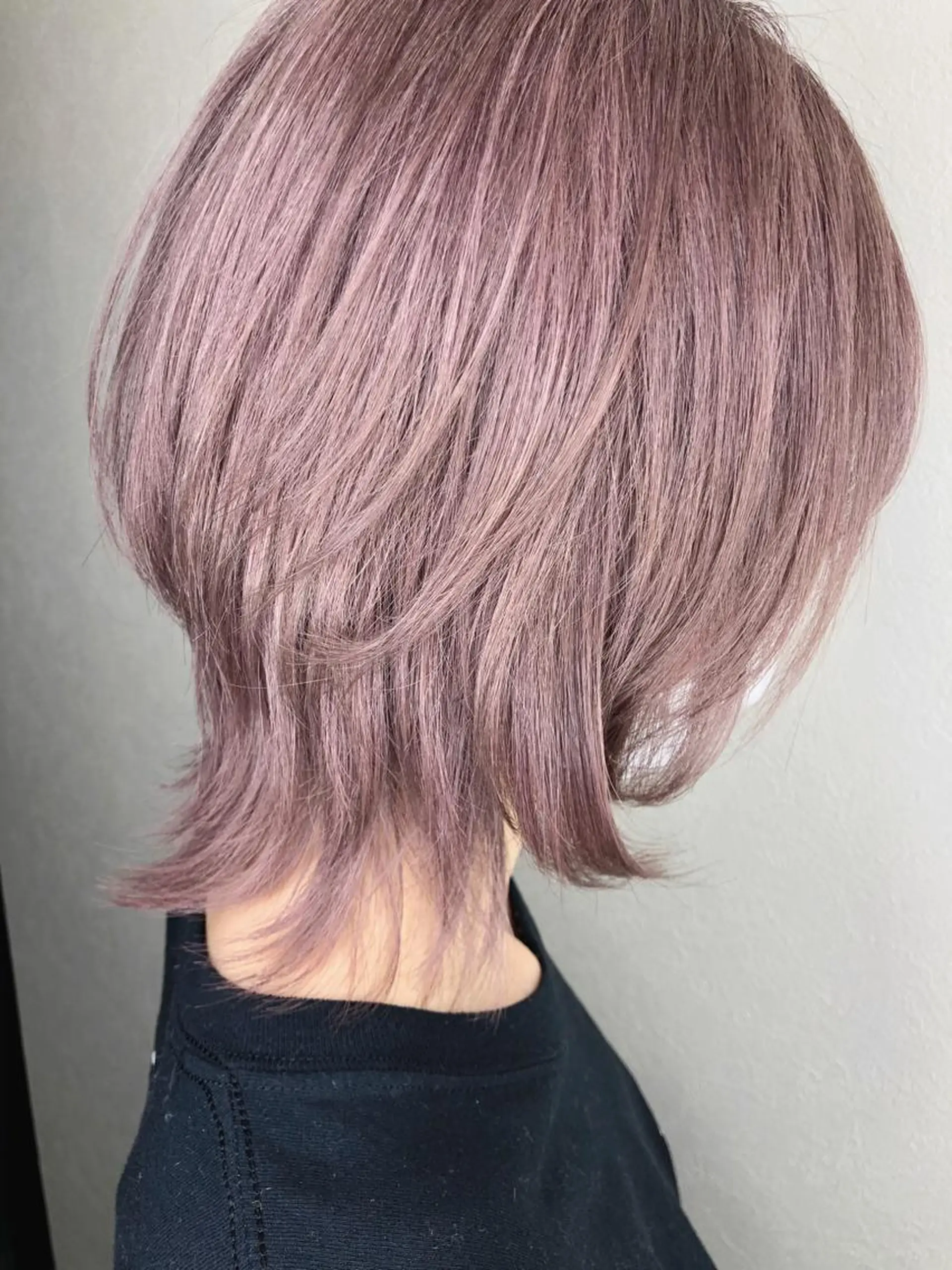 ショート カラー アディクシーカラー バレイヤージュ ベージュカラー ブリーチ ケアブリーチ ito. ブリーチ/髪質改善のヘアスタイル