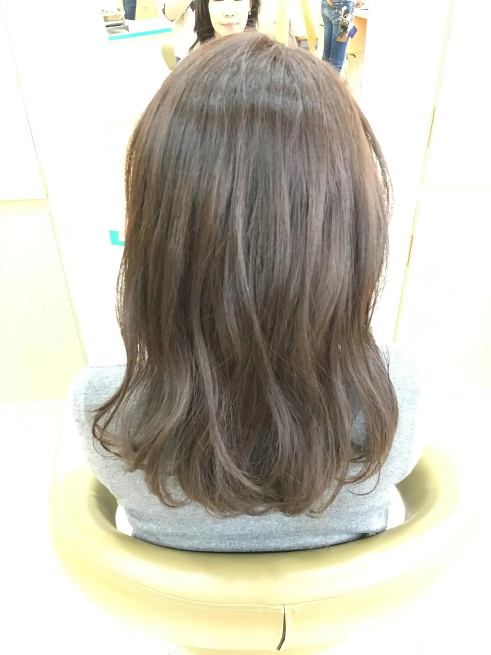 セミロング 福原 亜祐美のヘアスタイル