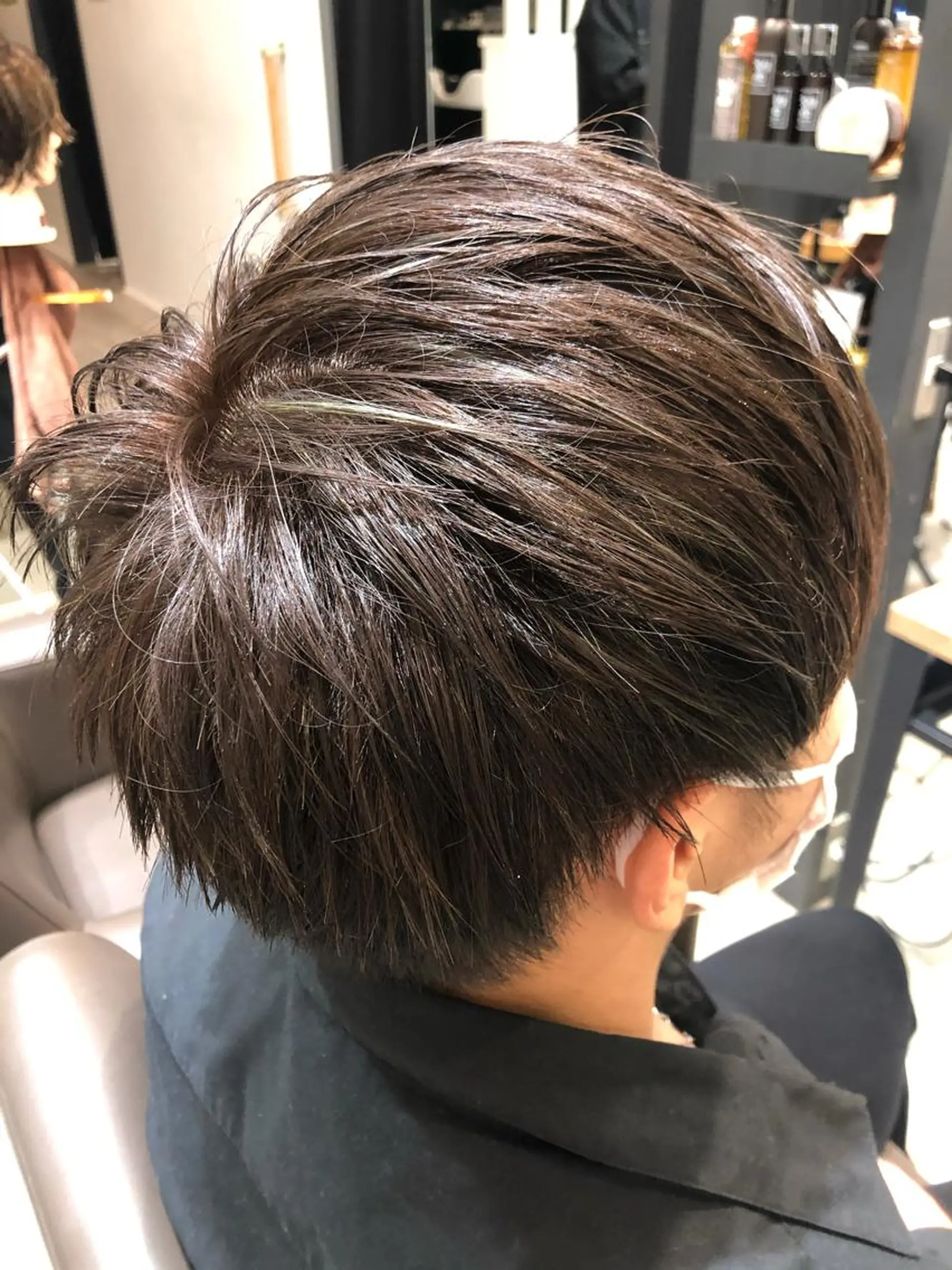 カラー ハイライトカラー 高木 櫻のヘアスタイル